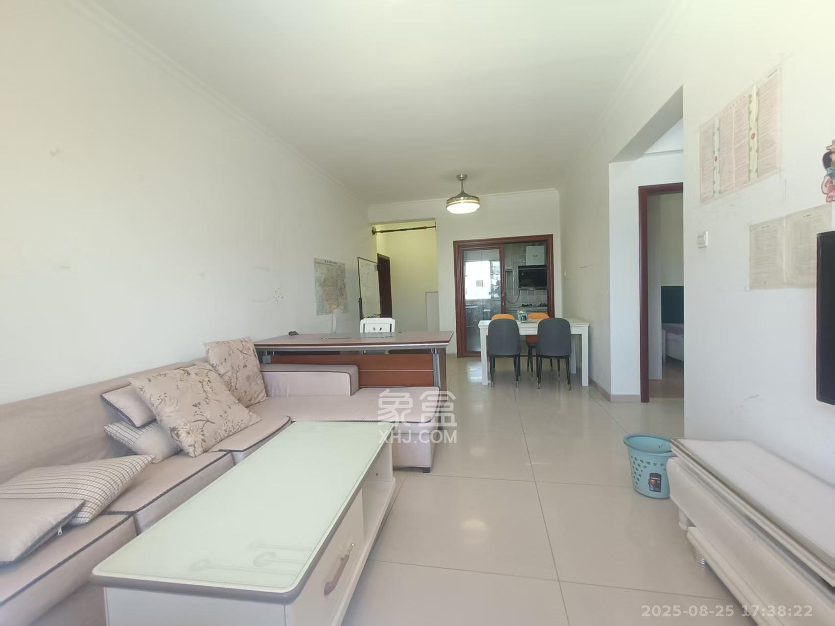 万里时代  2室2厅1卫    2100.0元/月室内图