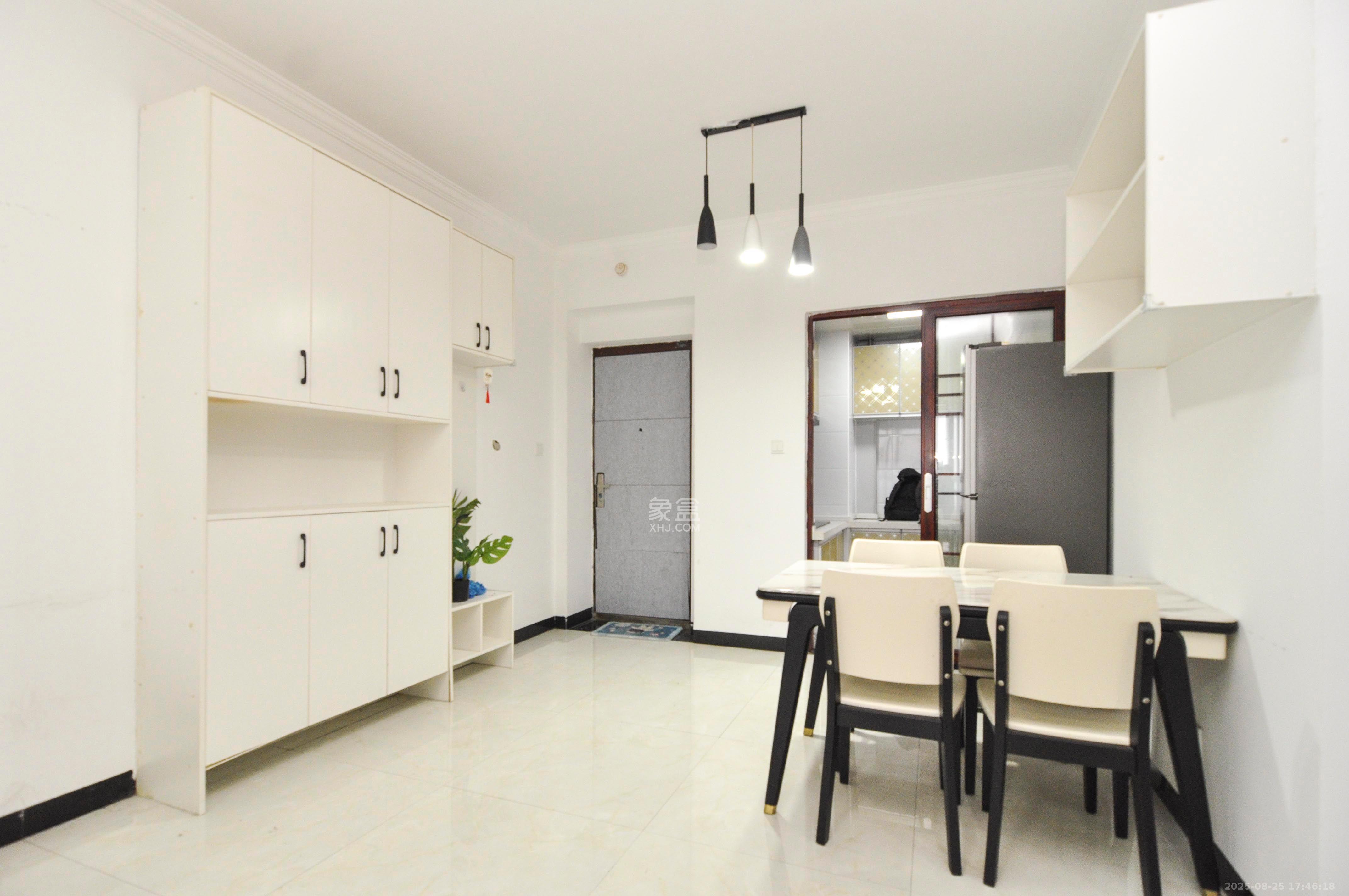 中建梅溪湖中心  3室2厅1卫    3200.0元/月 中建梅溪湖中心  3室2厅1卫    3200.0元/月室内图