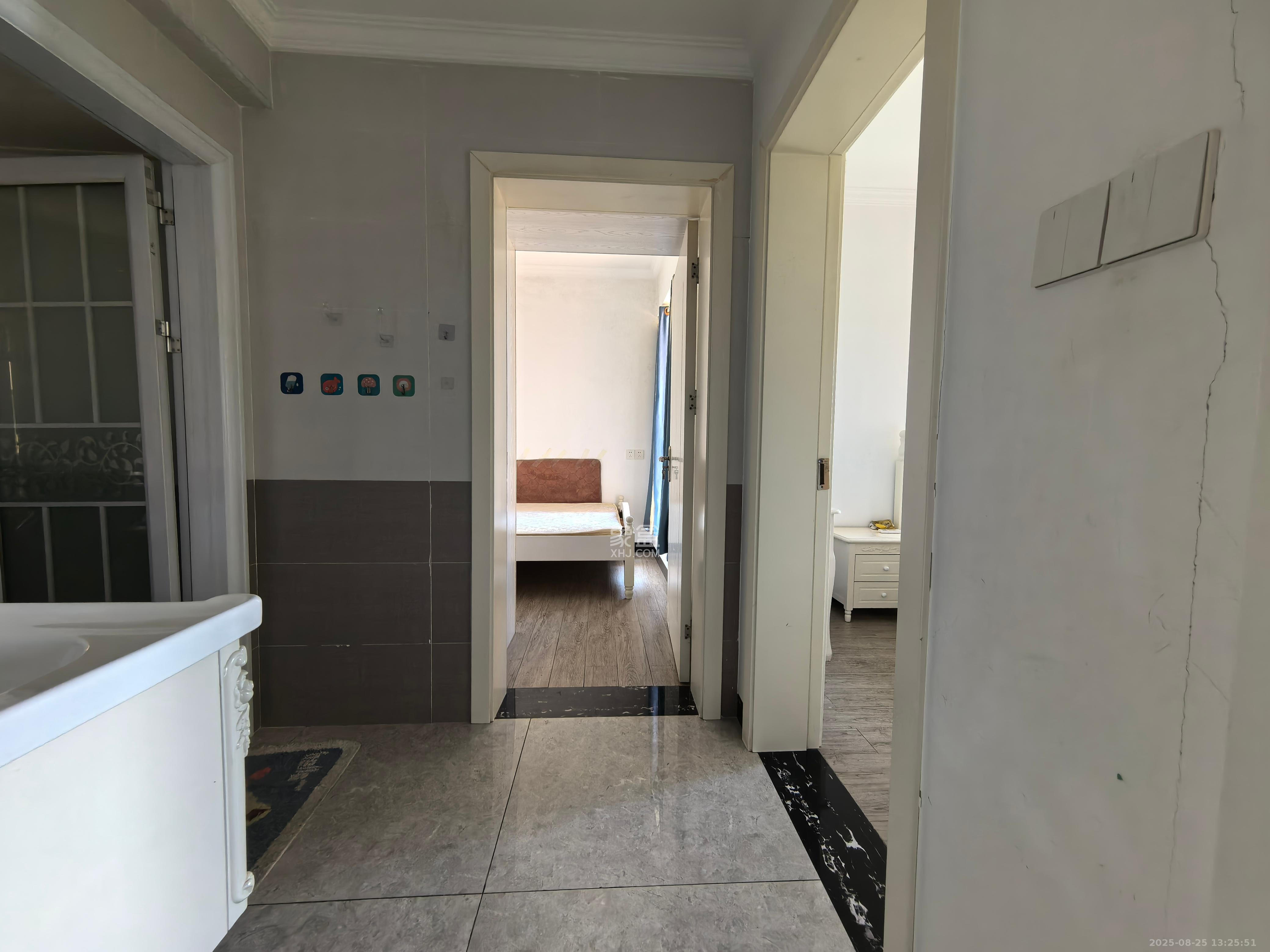 COCO蜜城  3室2厅1卫    2600.0元/月 COCO蜜城  3室2厅1卫    2600.0元/月室内图