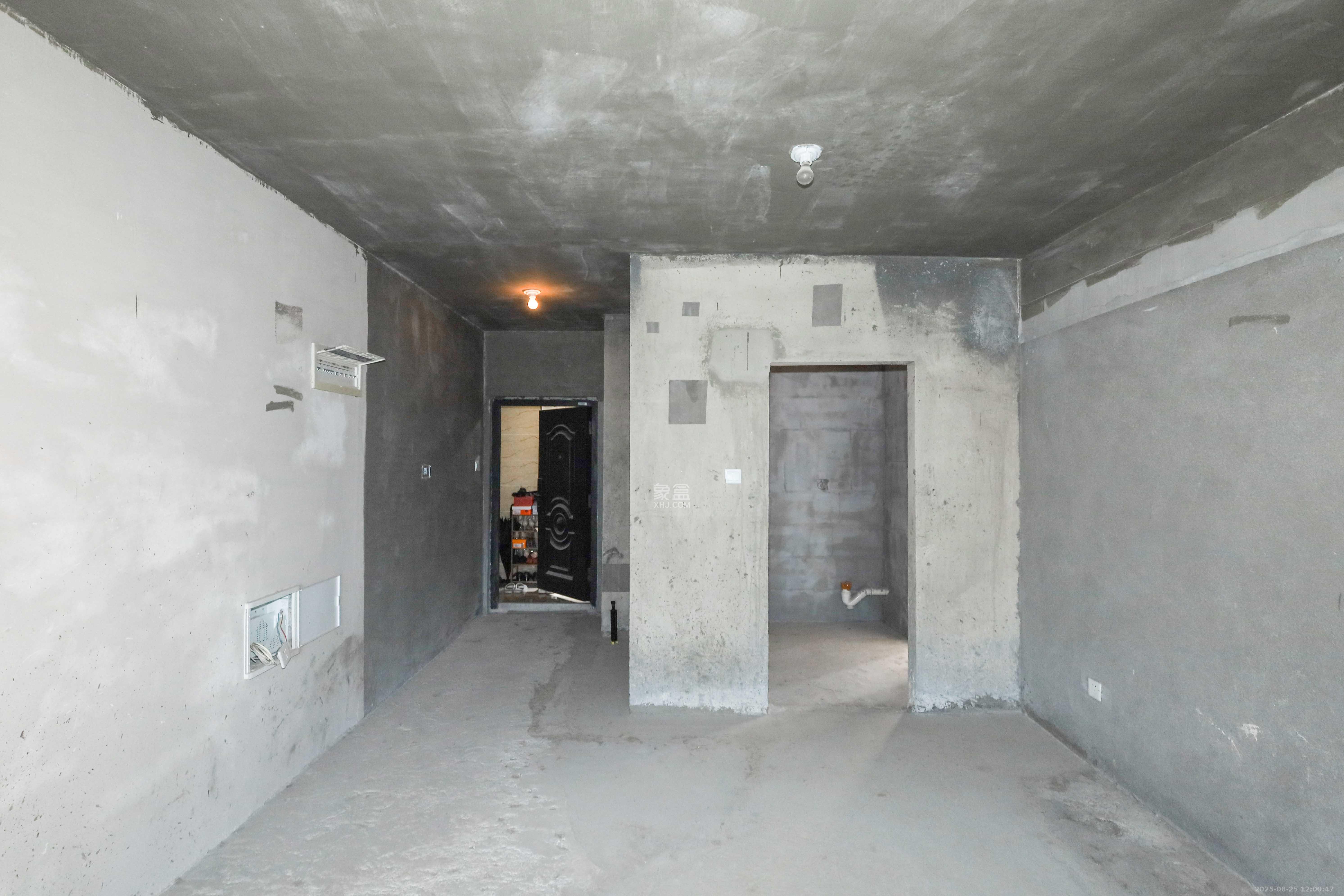 中国铁建梅溪青秀三期  3室2厅1卫    140.0万 中国铁建梅溪青秀三期  3室2厅1卫    140.0万客厅