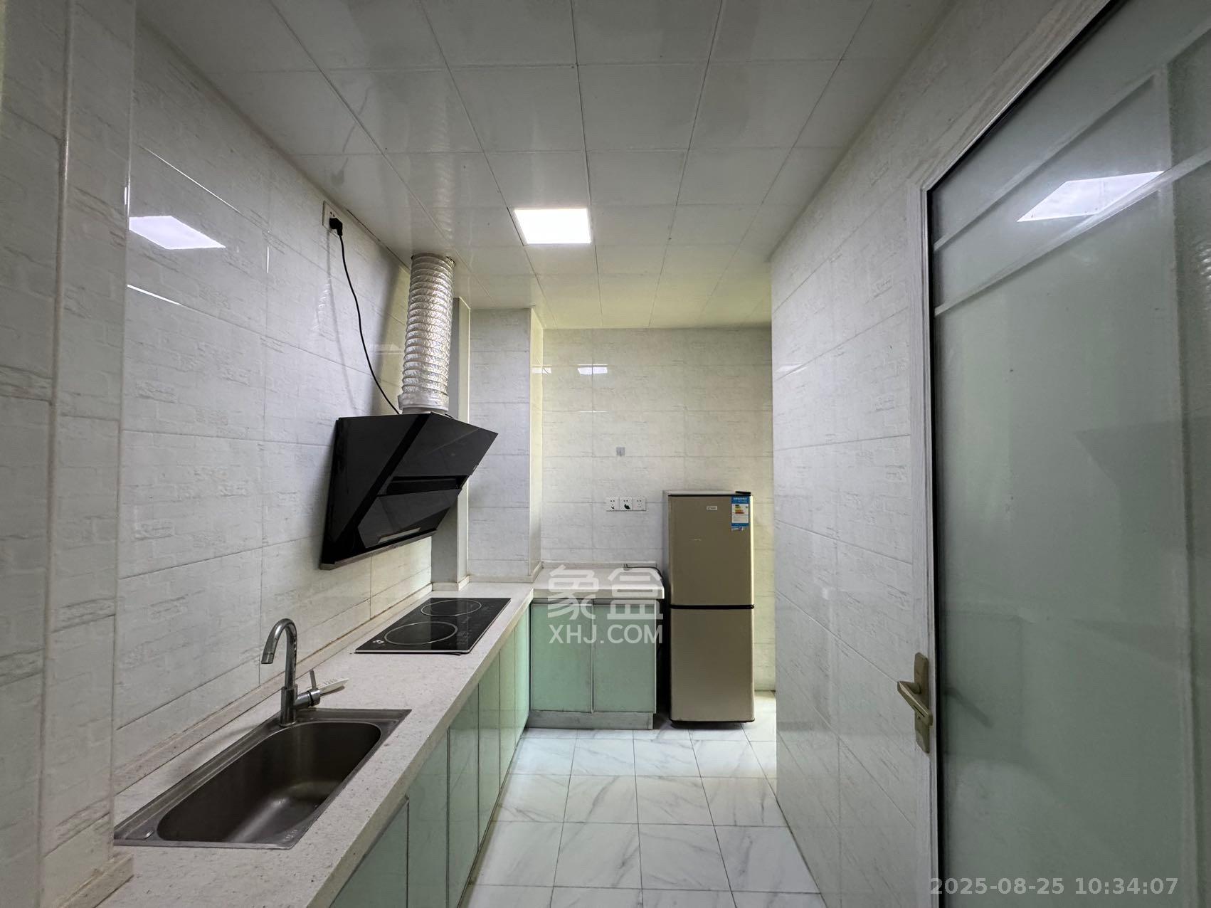 锦天金岸雅苑 3室1厅1卫 2600.0元/月 锦天金岸雅苑 3室1厅1卫 2600.0元/月室内图