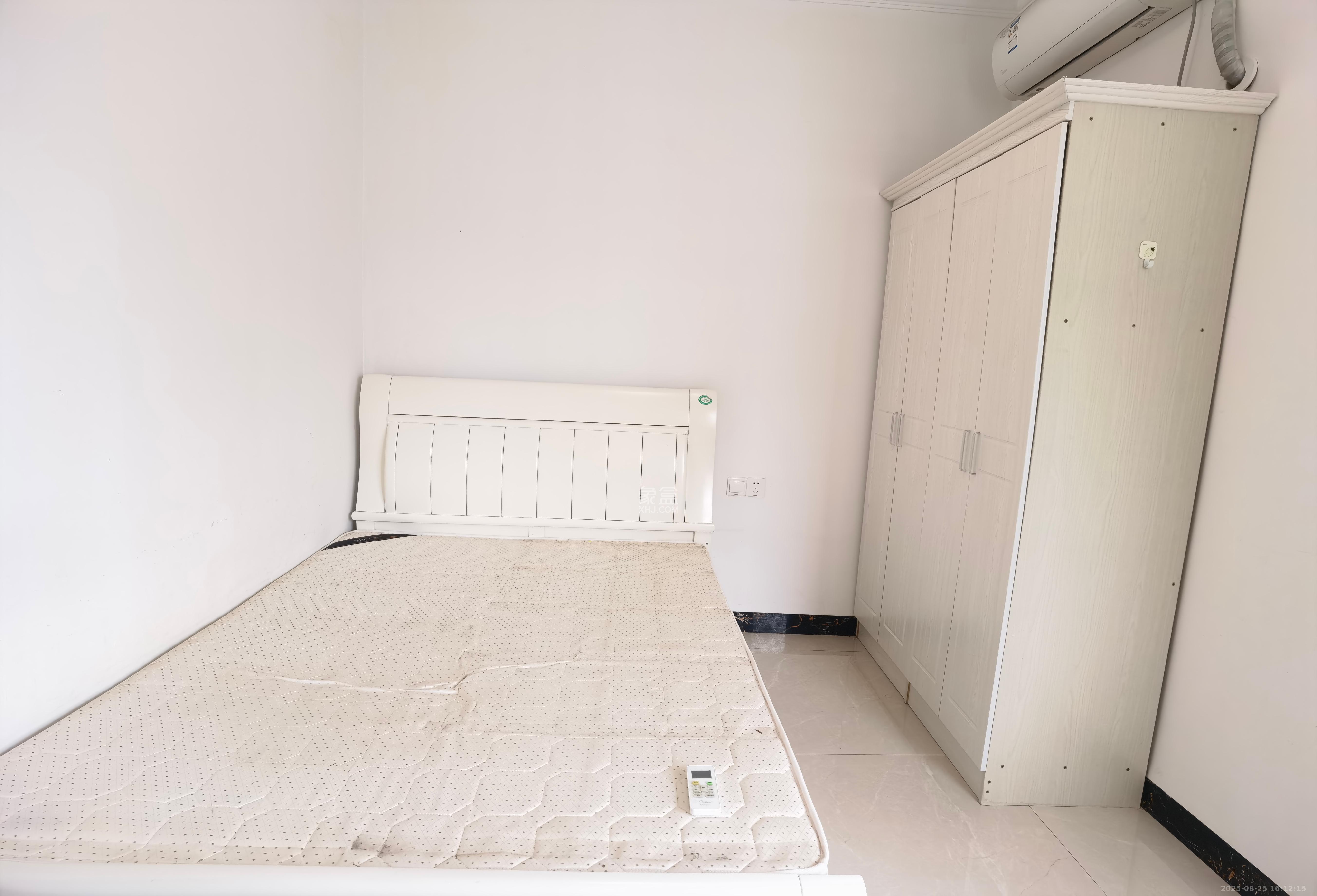 中信城市广场(中信新城一期)  2室2厅1卫    2000.0元/月 中信城市广场(中信新城一期)  2室2厅1卫    2000.0元/月室内图