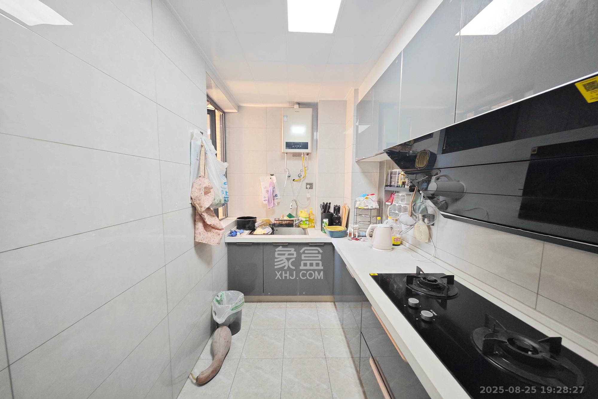 新城新世界四期柏樾 2室2厅1卫 108.00万 新城新世界四期柏樾 2室2厅1卫 108.00万厨房