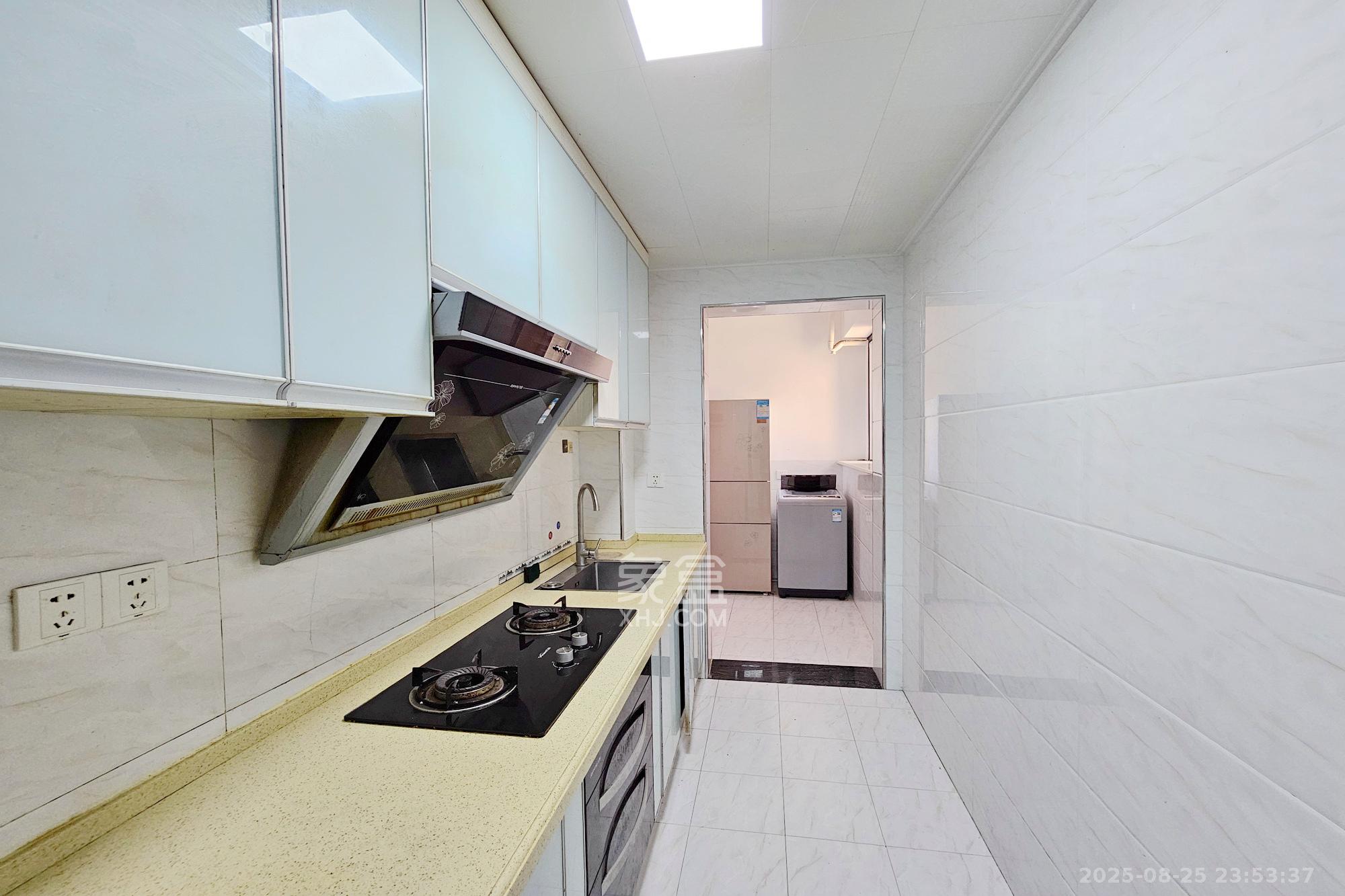 阳光城尚东湾学园区  2室1厅1卫    70.0万 阳光城尚东湾学园区  2室1厅1卫    70.0万其他