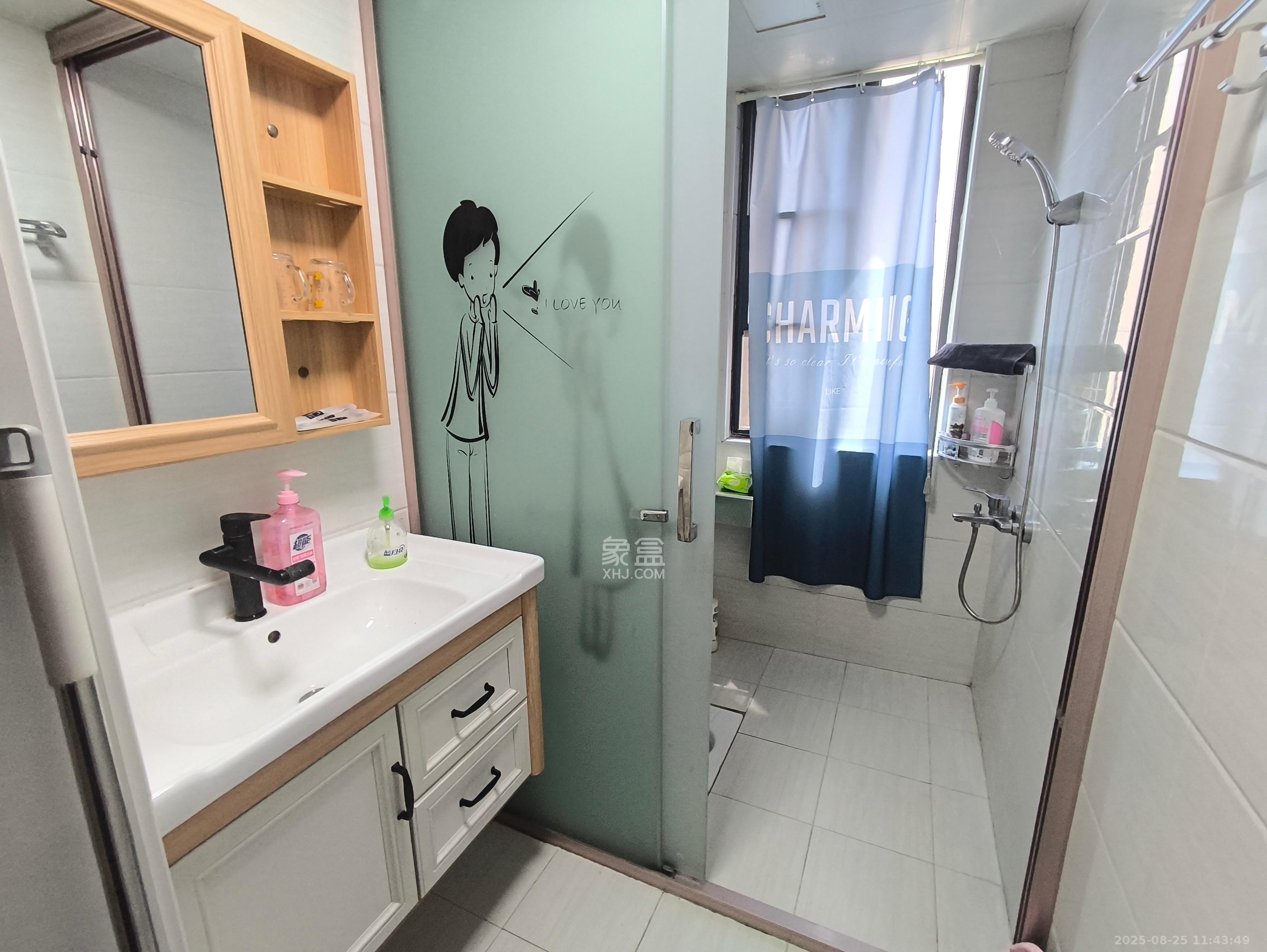 金轮星光名座 3室1厅1卫 2500.0元/月 金轮星光名座 3室1厅1卫 2500.0元/月室内图