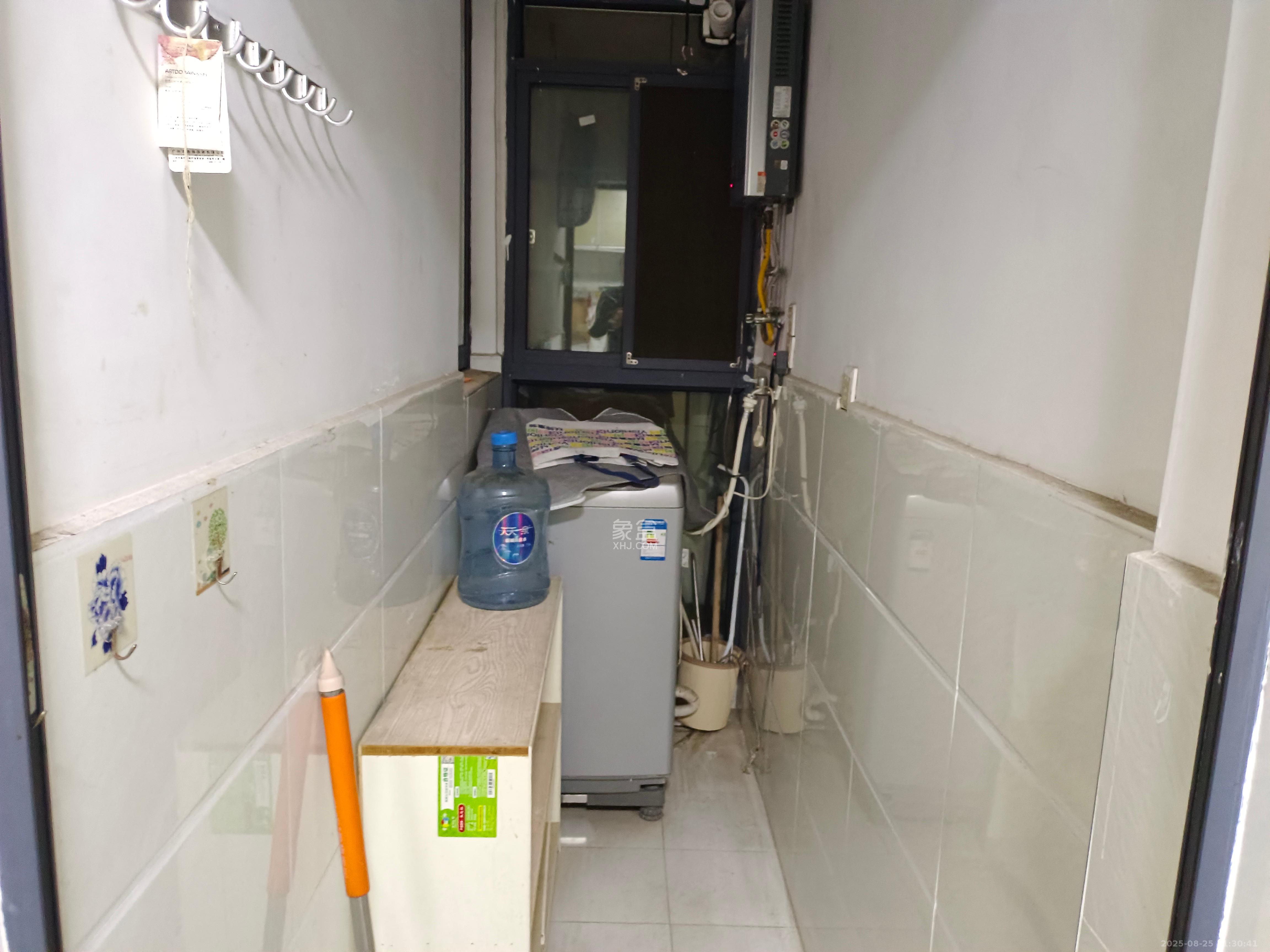 勤诚达新界  2室2厅1卫   1750.00元/月室内图