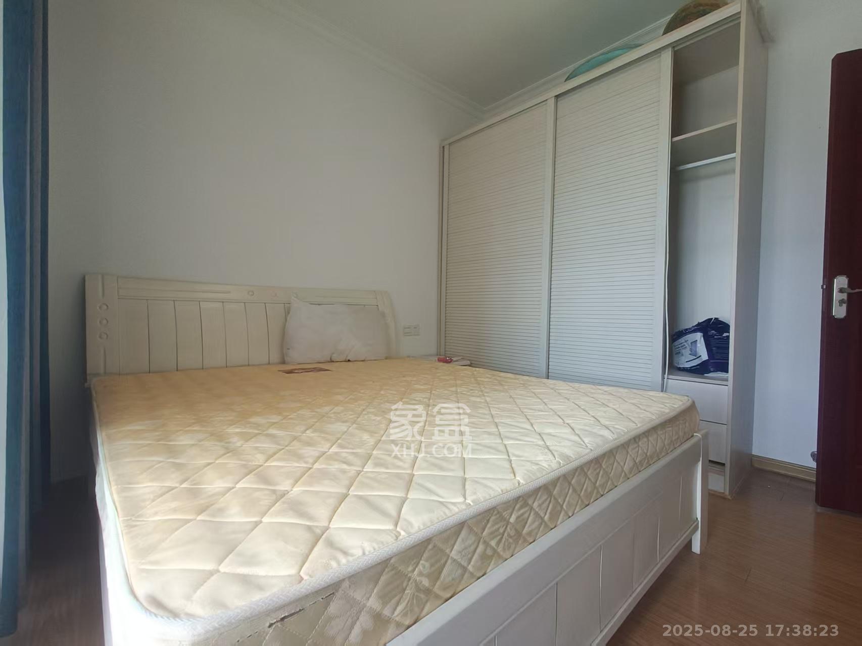 万里时代 2室2厅1卫 2100.0元/月 万里时代 2室2厅1卫 2100.0元/月室内图