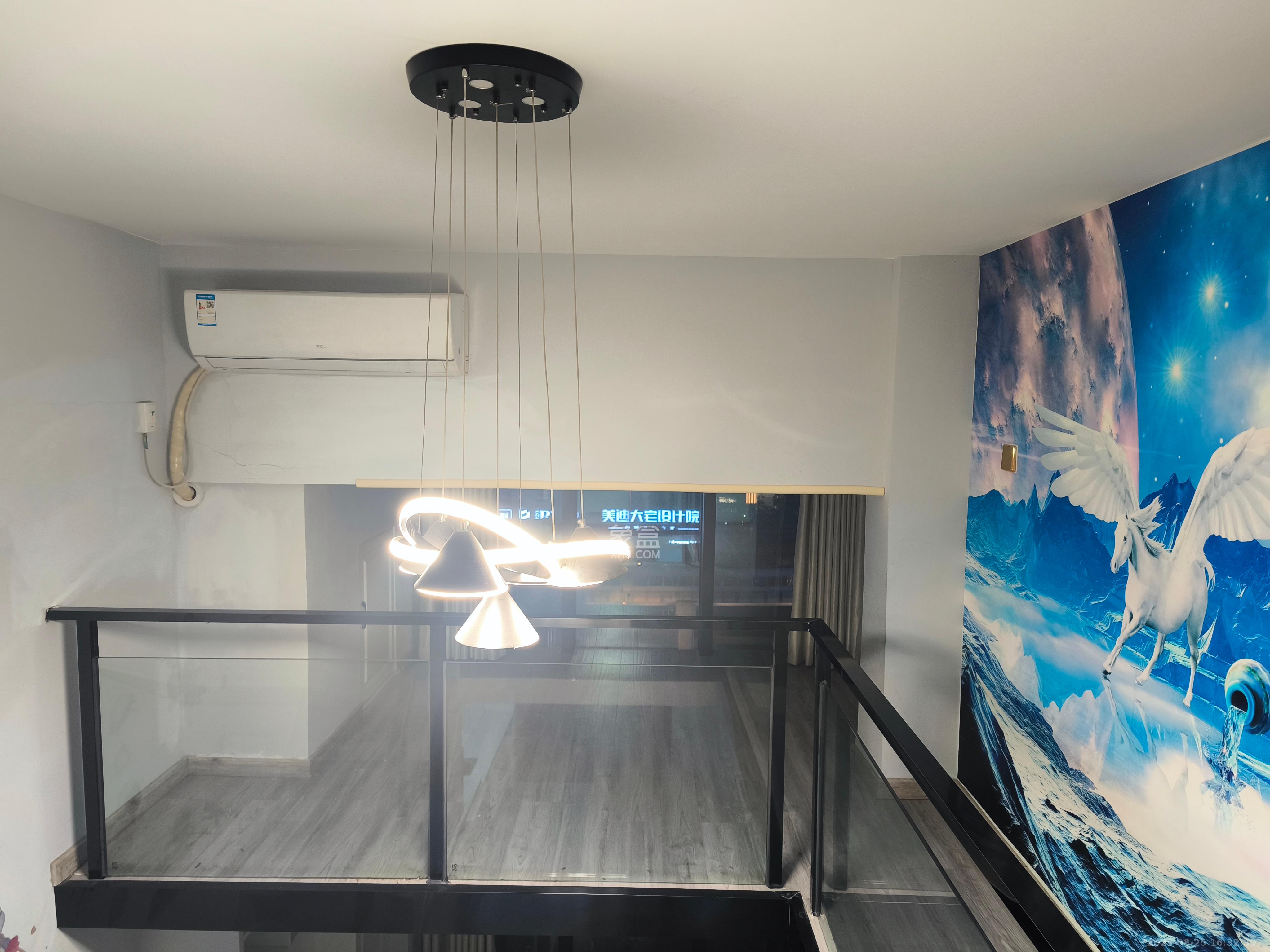 东盈商业广场(华泉城市广场)  1室1厅1卫    2300.0元/月 东盈商业广场(华泉城市广场)  1室1厅1卫    2300.0元/月室内图