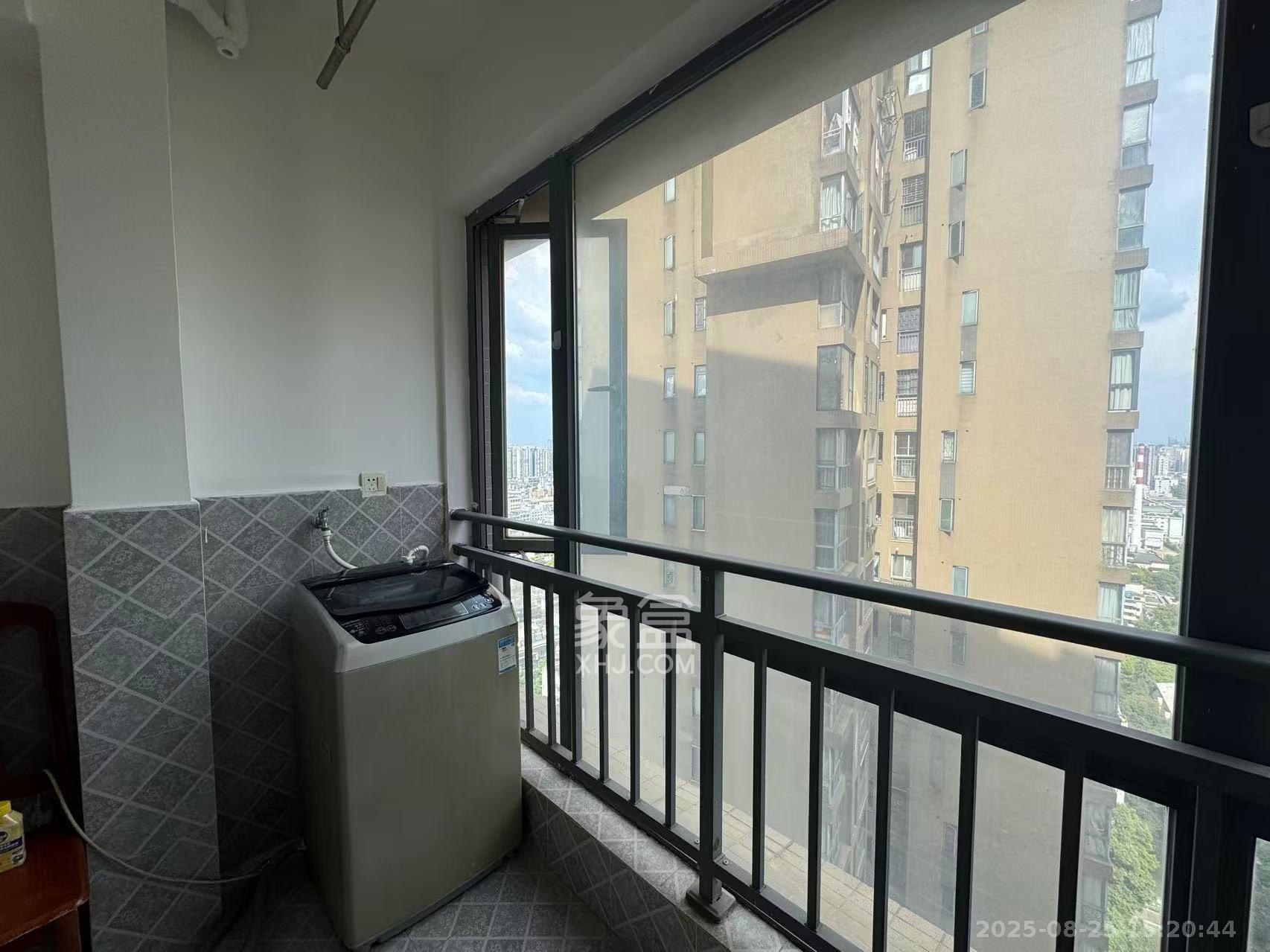 万博汇  1室1厅1卫    1600.0元/月 万博汇  1室1厅1卫    1600.0元/月室内图