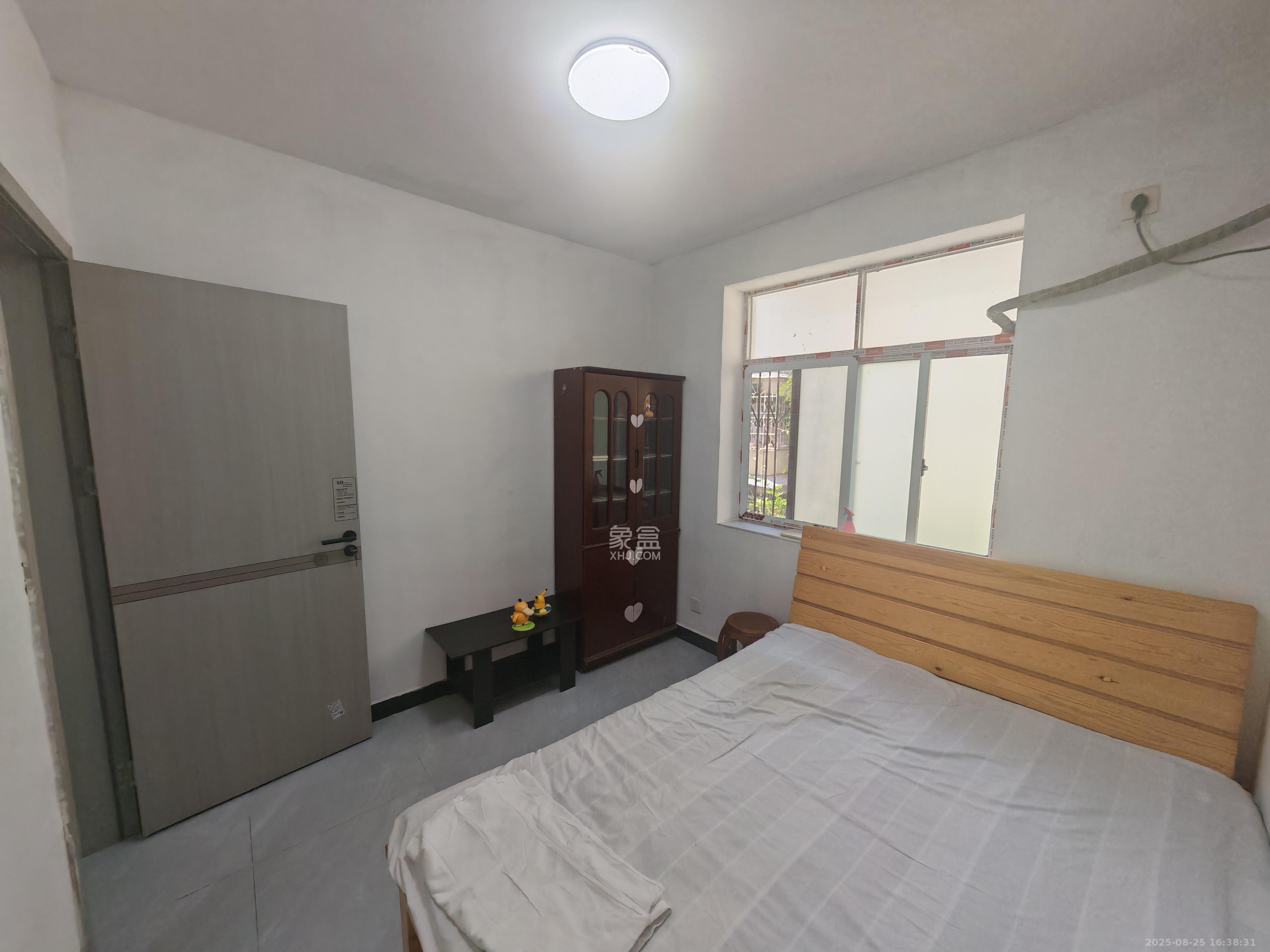 大众公寓(人人家宿舍) 2室1厅1卫 1500.0元/月 大众公寓(人人家宿舍) 2室1厅1卫 1500.0元/月室内图