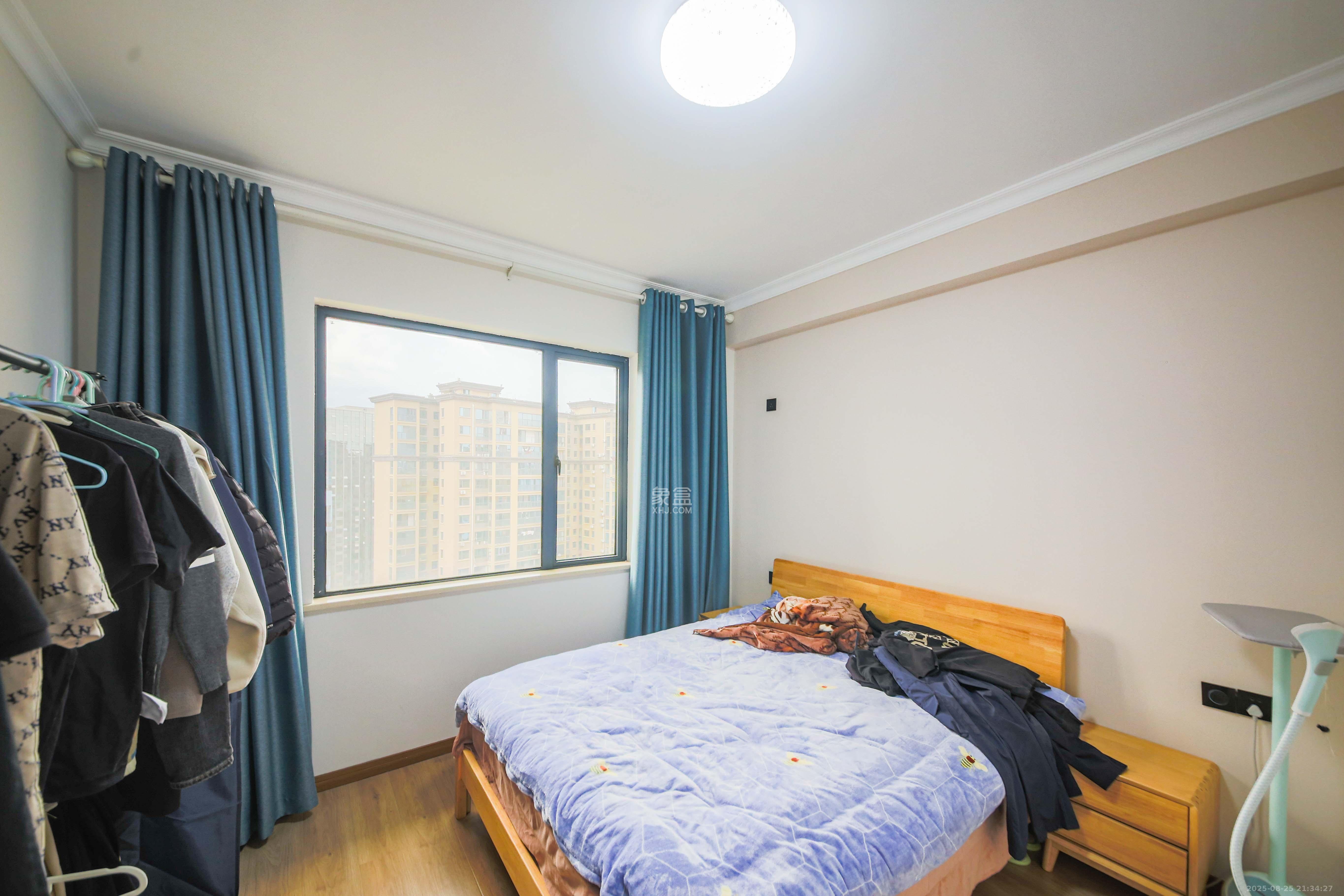 中南红领邦(红星嘉和苑) 4室2厅2卫 136.8万 中南红领邦(红星嘉和苑) 4室2厅2卫 136.8万卧室