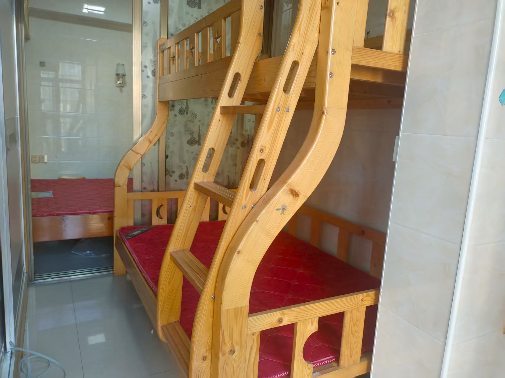 香格里拉  1室1厅1卫    800.0元/月室内图