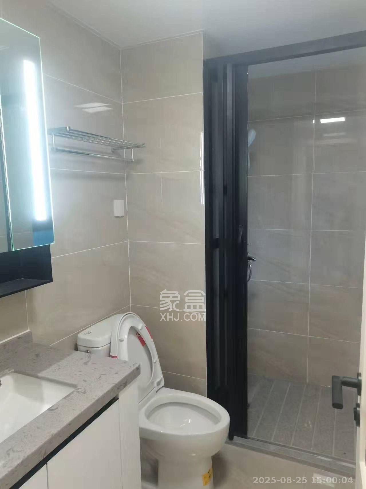 万科金色梦想C区 3室2厅2卫 3300.0元/月 万科金色梦想C区 3室2厅2卫 3300.0元/月室内图