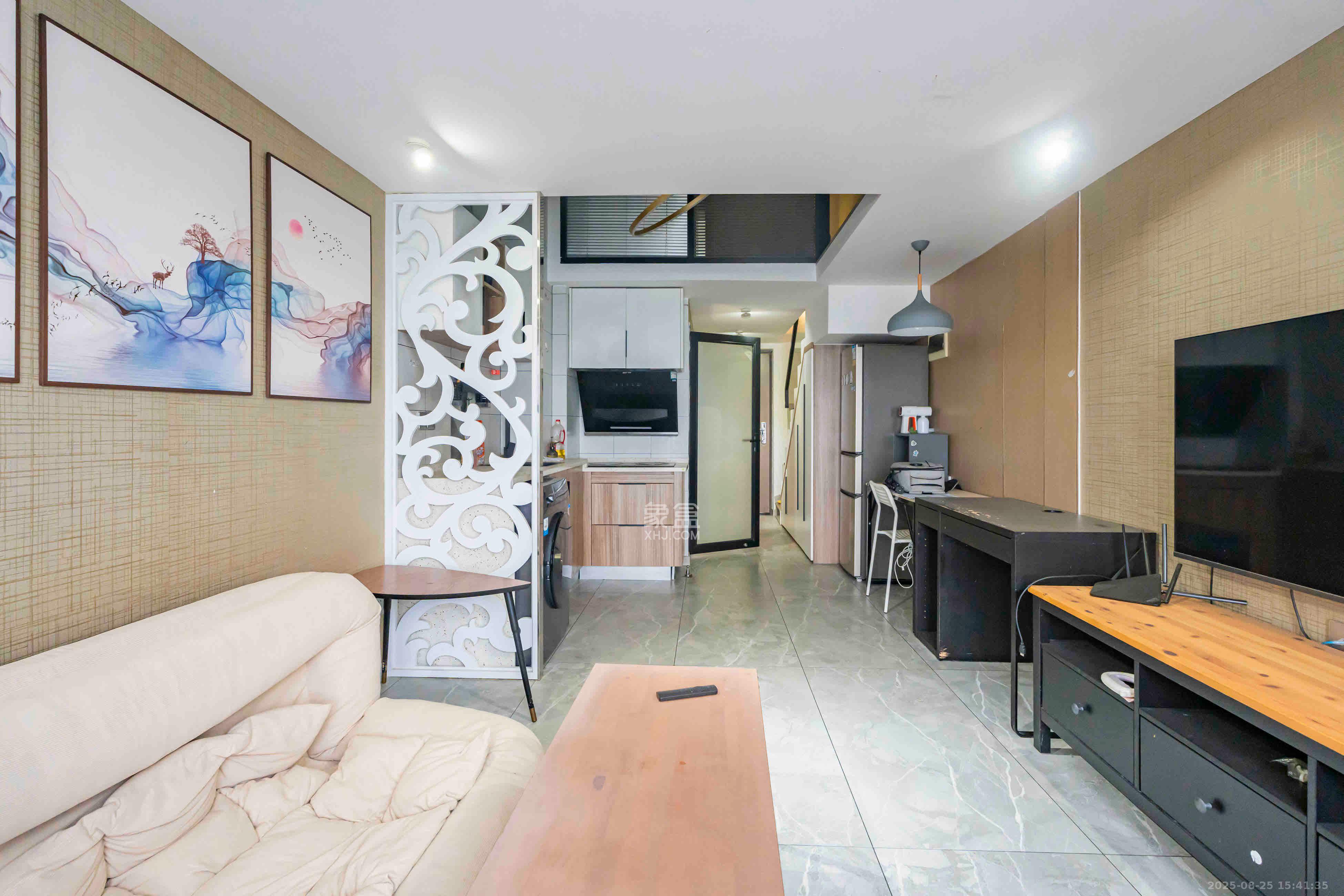 弘坤云寓  2室1厅1卫   2200.00元/月室内图1