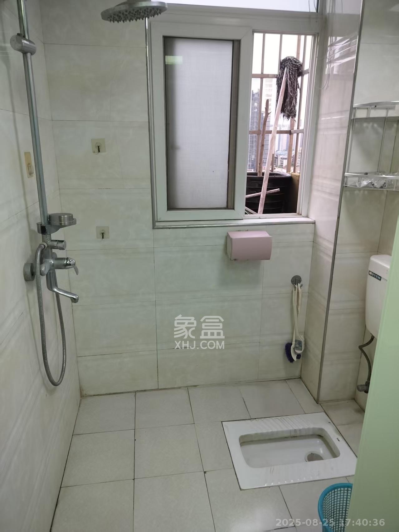 谷山乐园二期  2室2厅1卫    1800.0元/月室内图