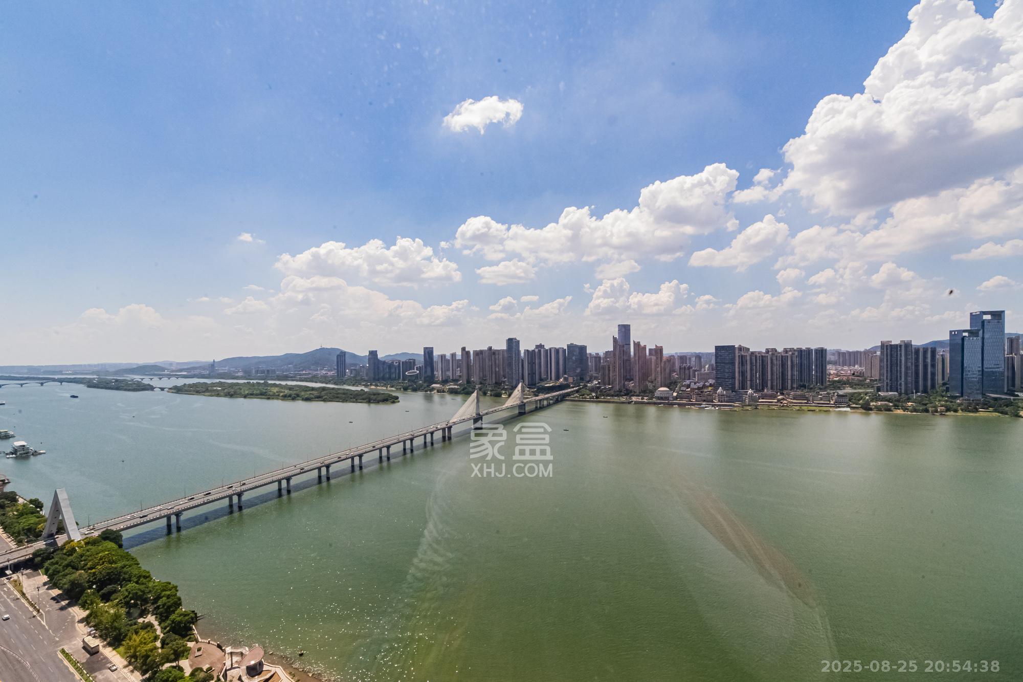 北辰瀚江府  3室2厅2卫    330.0万 北辰瀚江府  3室2厅2卫    330.0万其他