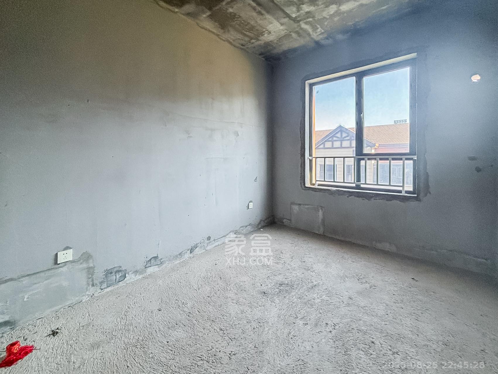 沃家苑 6室2厅4卫 135.0万 沃家苑 6室2厅4卫 135.0万卧室