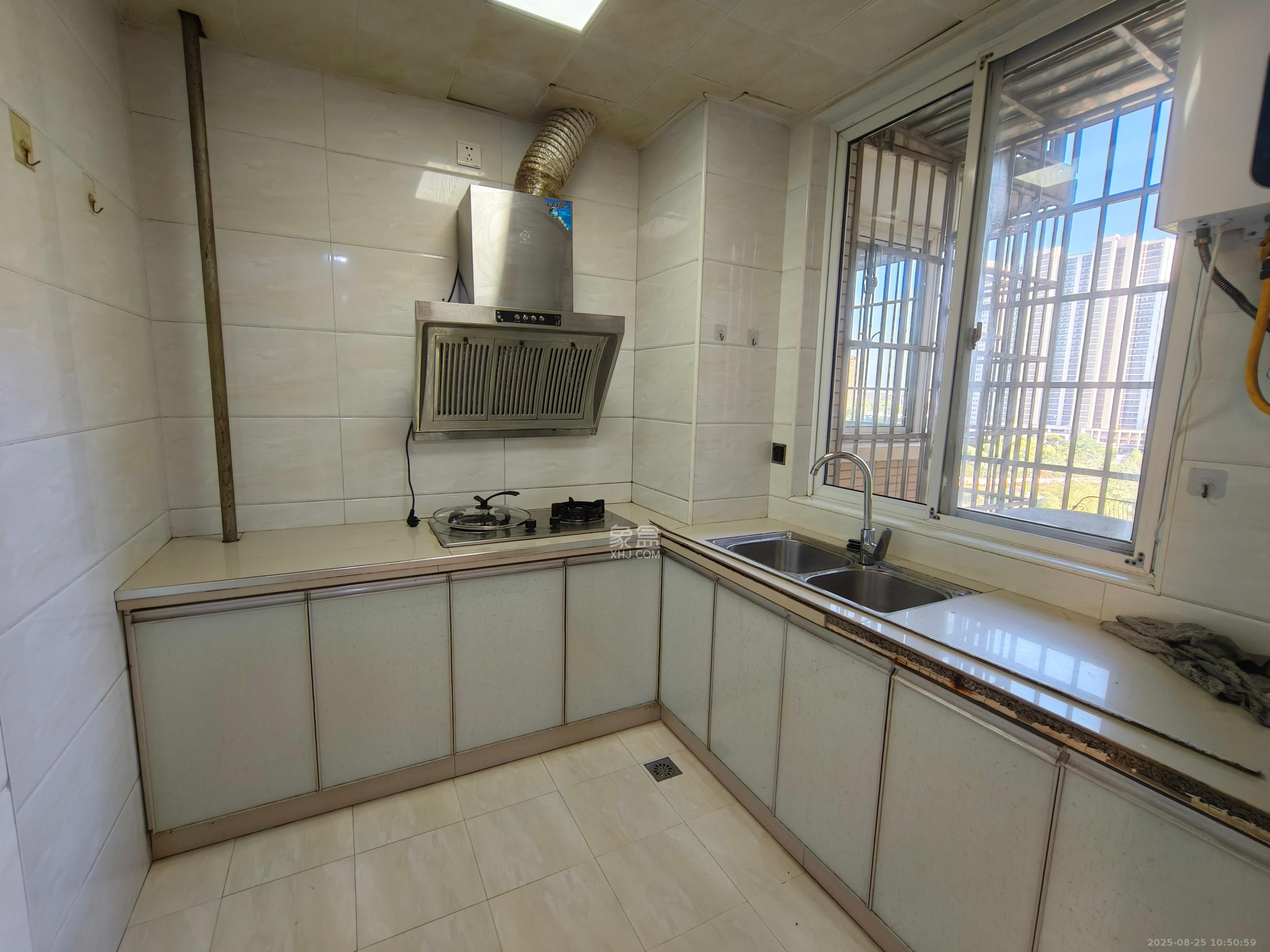 星城新宇黎锦苑 2室2厅1卫 1800.0元/月 星城新宇黎锦苑 2室2厅1卫 1800.0元/月室内图