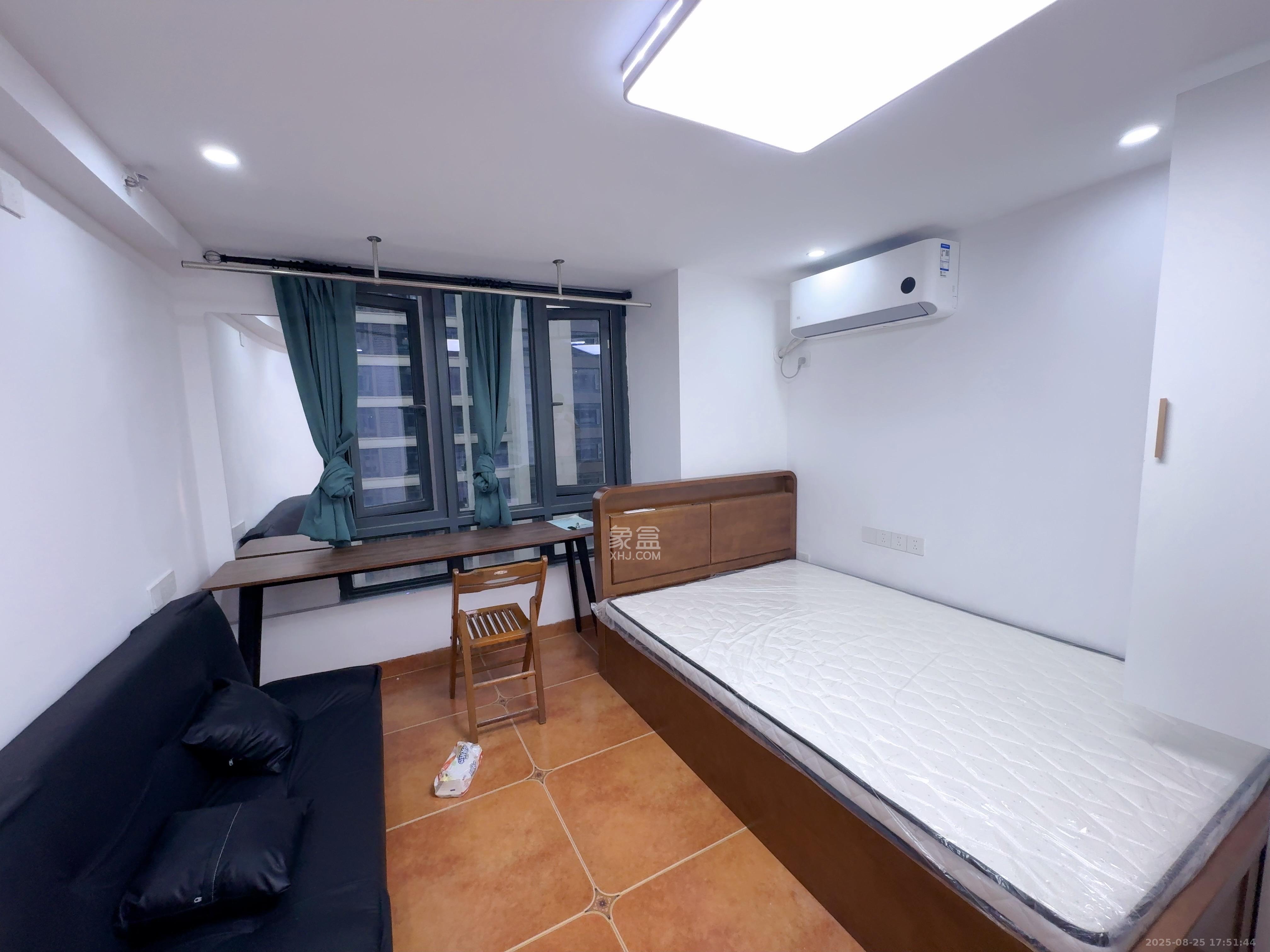 清控湖山雅居北区  1室1厅1卫    1200.0元/月户型图