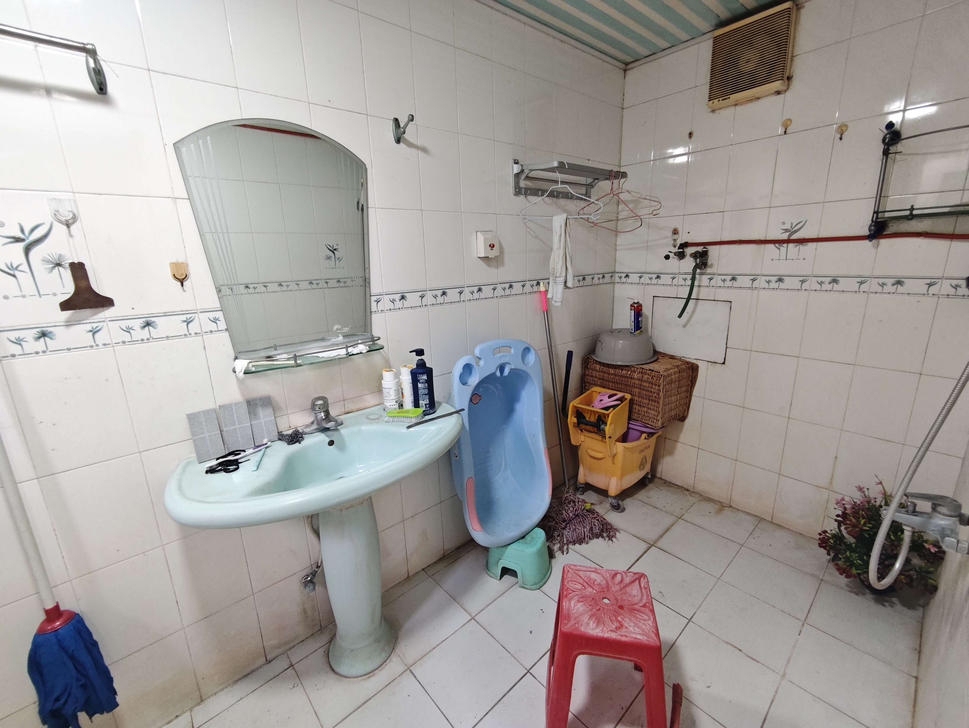 金城苑  3室2厅2卫    3200.0元/月 金城苑  3室2厅2卫    3200.0元/月室内图