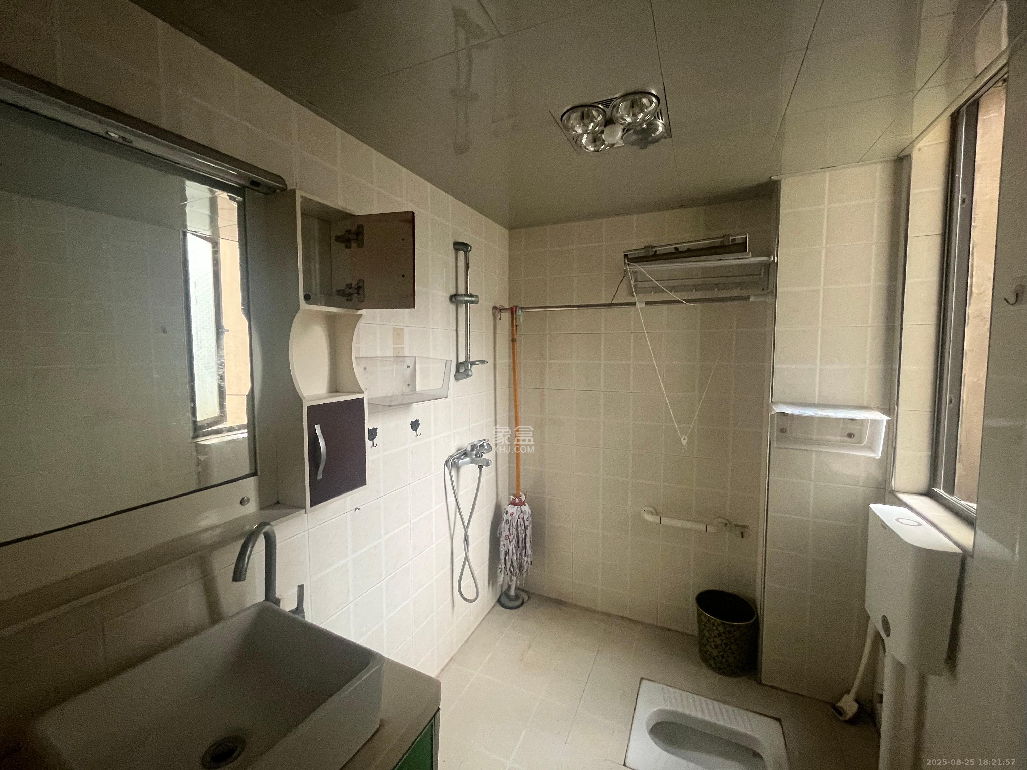 旭辉藏郡（藏郡、旭湘华府)  3室2厅1卫    2300.0元/月室内图