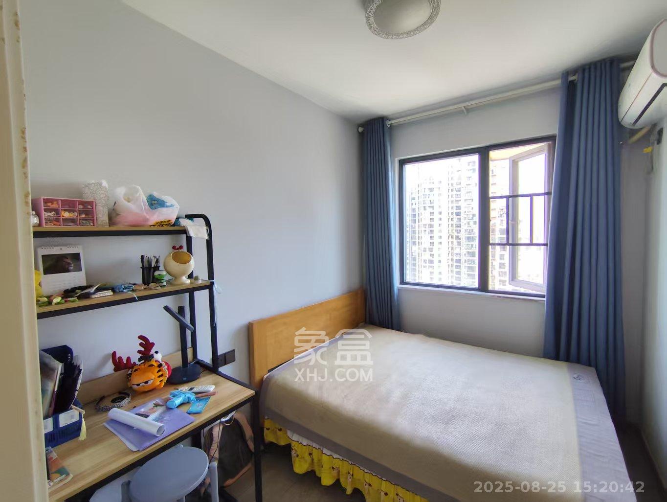 丰园城(鄱阳小区二期) 3室2厅1卫 2300.0元/月 丰园城(鄱阳小区二期) 3室2厅1卫 2300.0元/月室内图