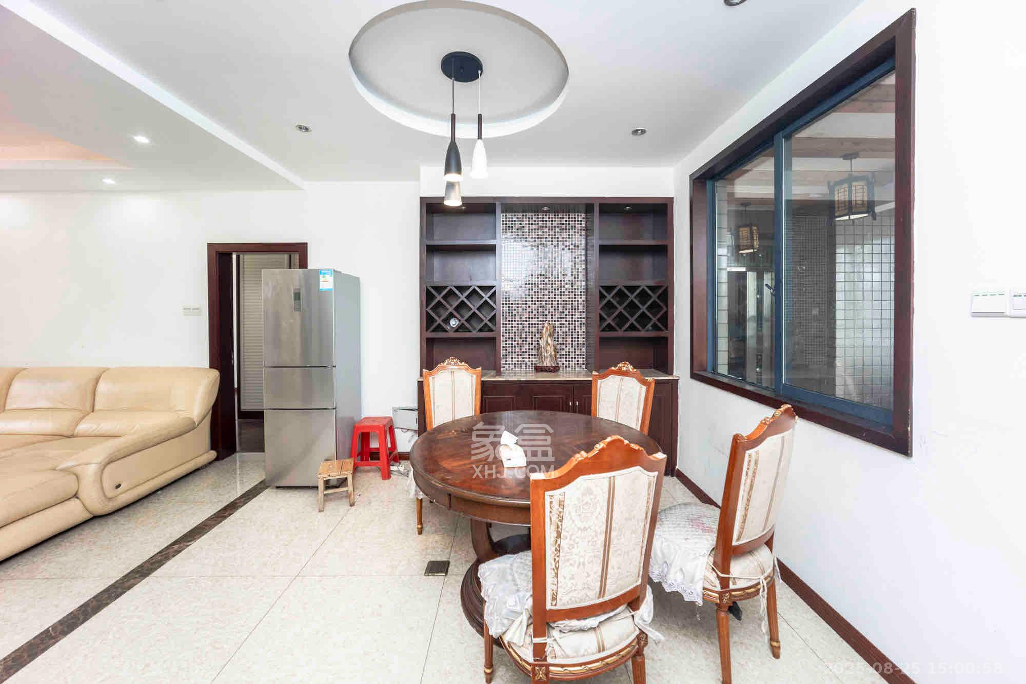 湘江世纪城星江苑  4室2厅2卫    4300.0元/月室内图