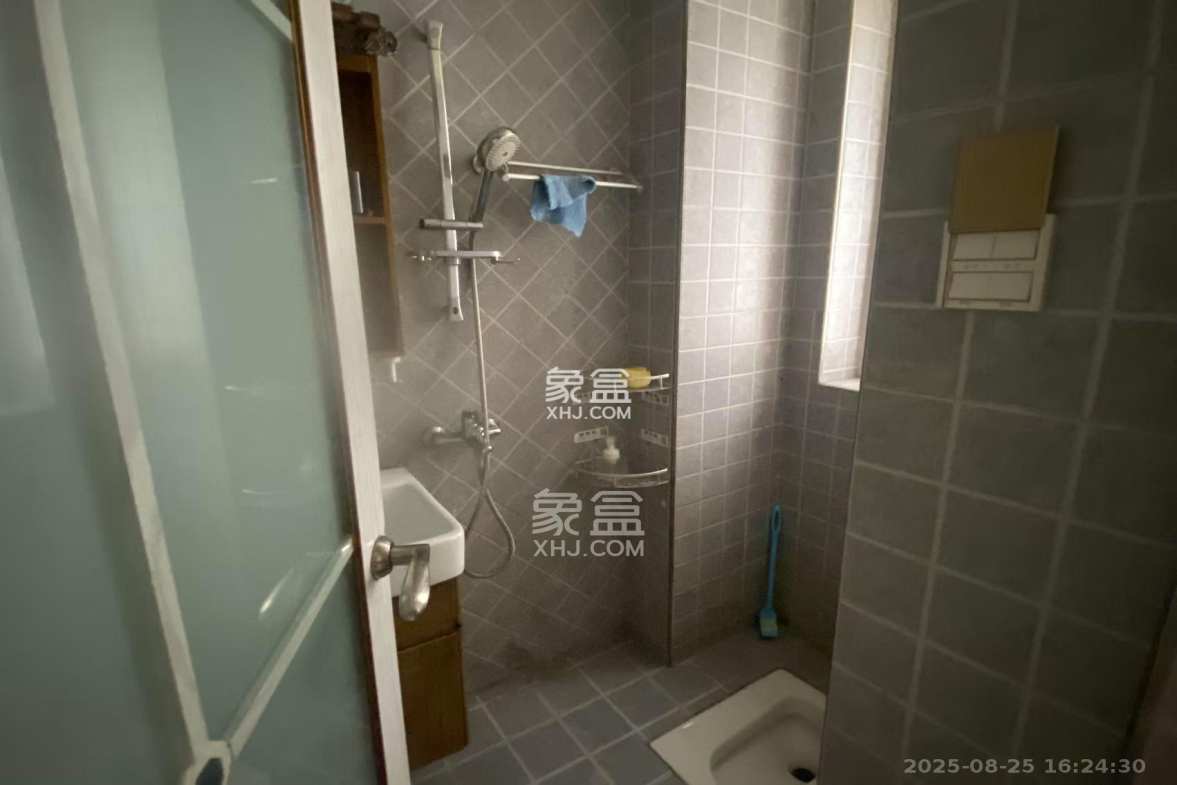 爱琴海岸 2室1厅1卫 1600.0元/月 爱琴海岸 2室1厅1卫 1600.0元/月室内图