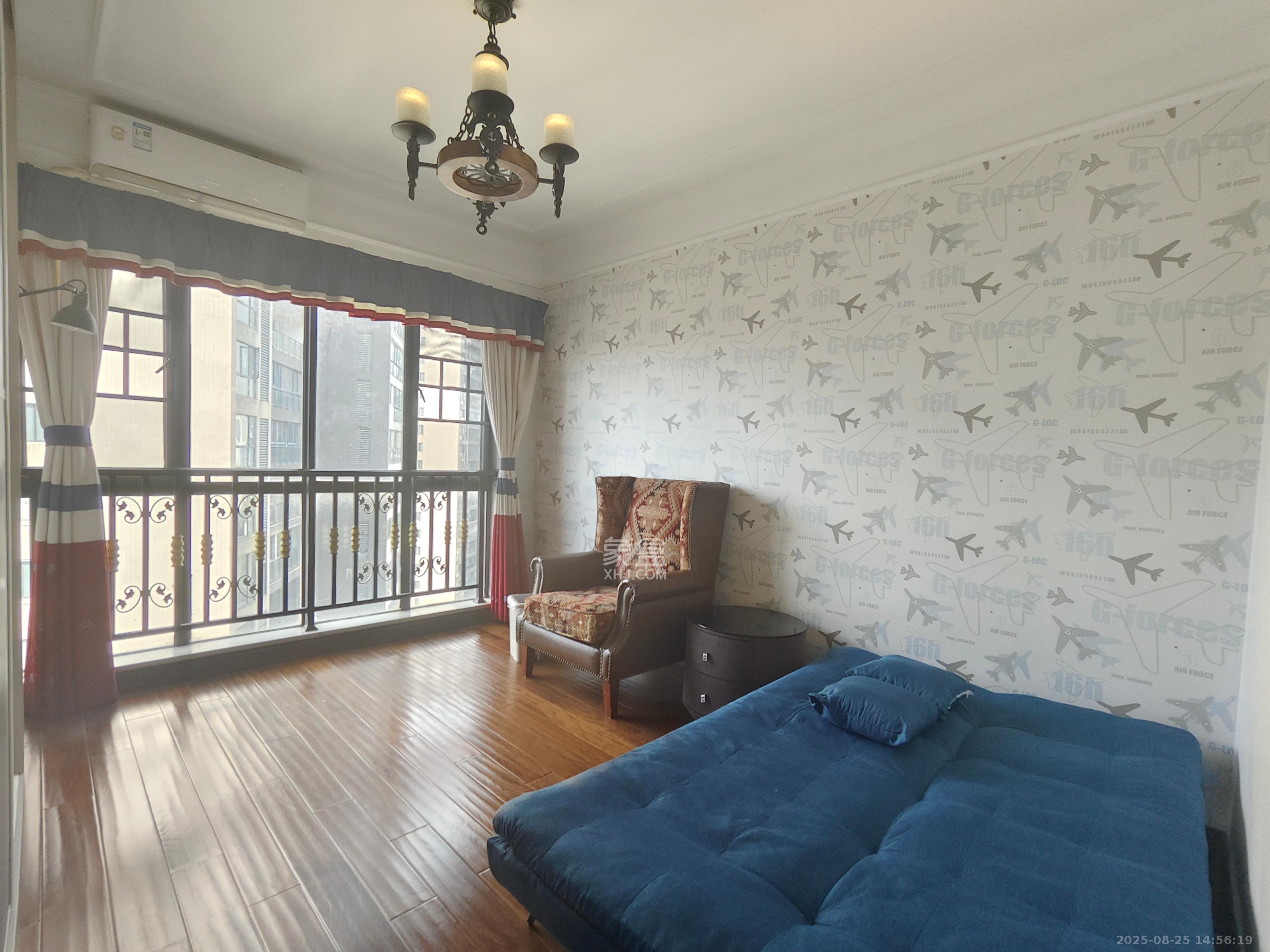 融科东南海  3室2厅2卫    3500.0元/月 融科东南海  3室2厅2卫    3500.0元/月室内图