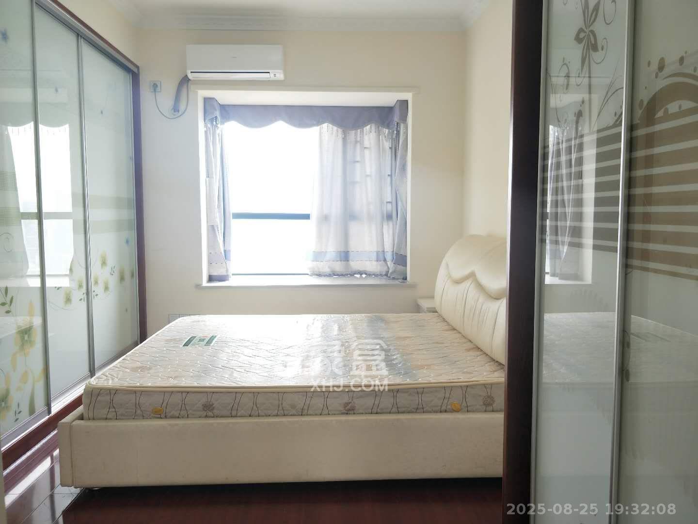 莱茵城 3室2厅1卫 2500.0元/月 莱茵城 3室2厅1卫 2500.0元/月室内图