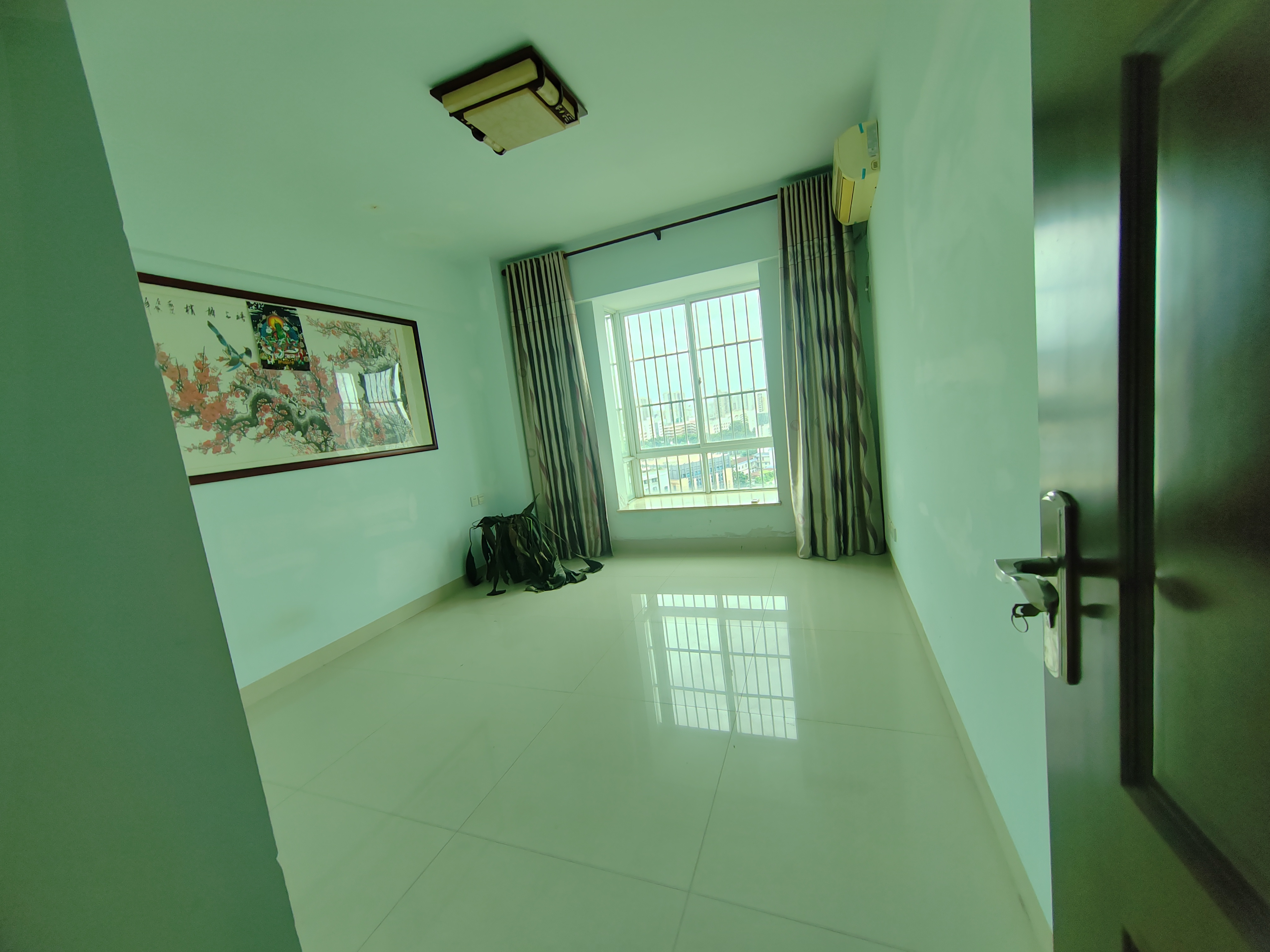 雅庄花园 3室2厅2卫 3500.0元/月 雅庄花园 3室2厅2卫 3500.0元/月室内图