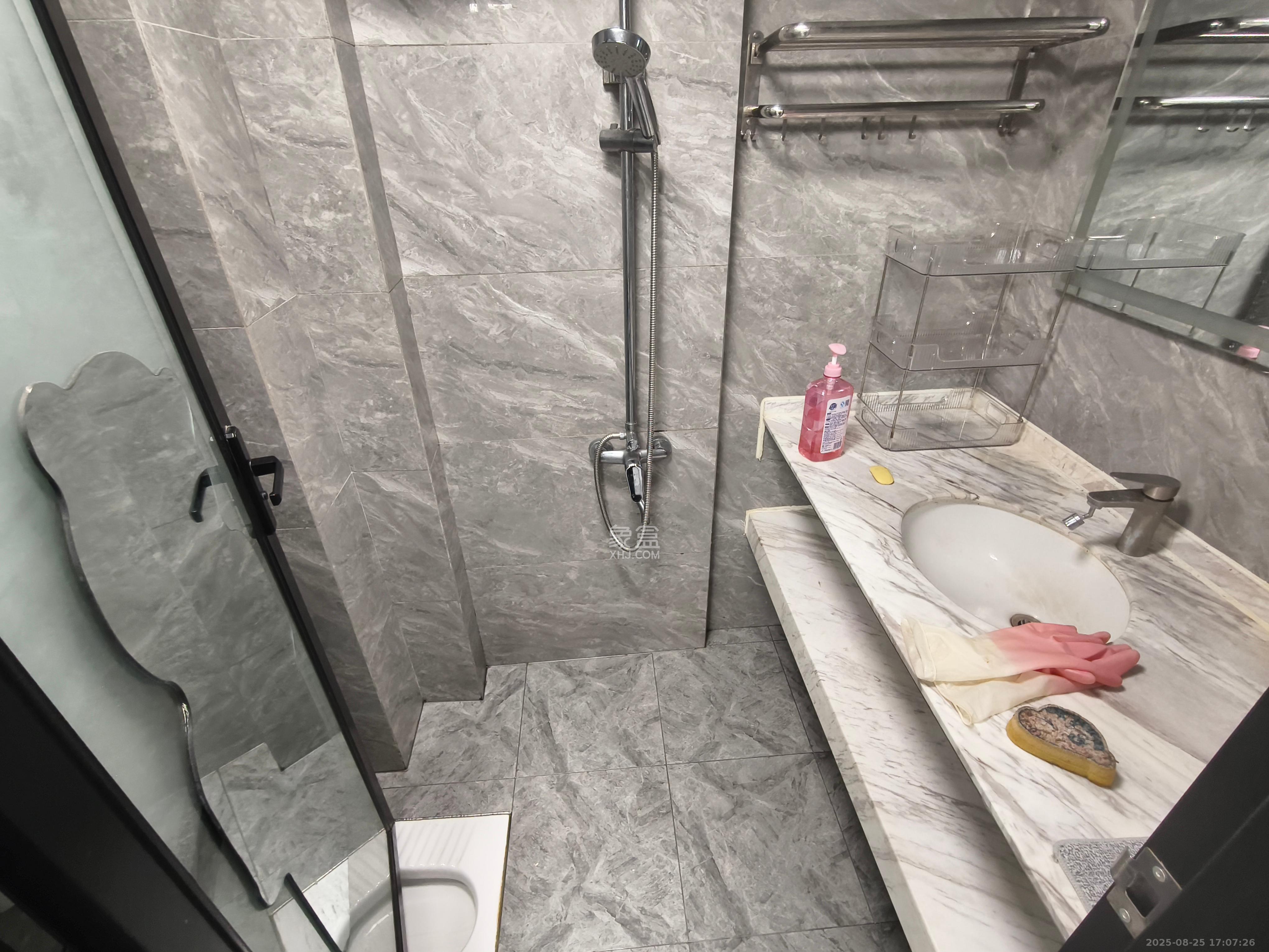 天健城 1室0厅1卫 2300.0元/月 天健城 1室0厅1卫 2300.0元/月室内图