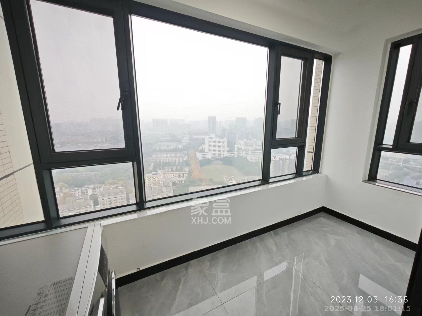 天鸿天府(天鸿中央大院)  3室2厅1卫    2800.0元/月 天鸿天府(天鸿中央大院)  3室2厅1卫    2800.0元/月室内图