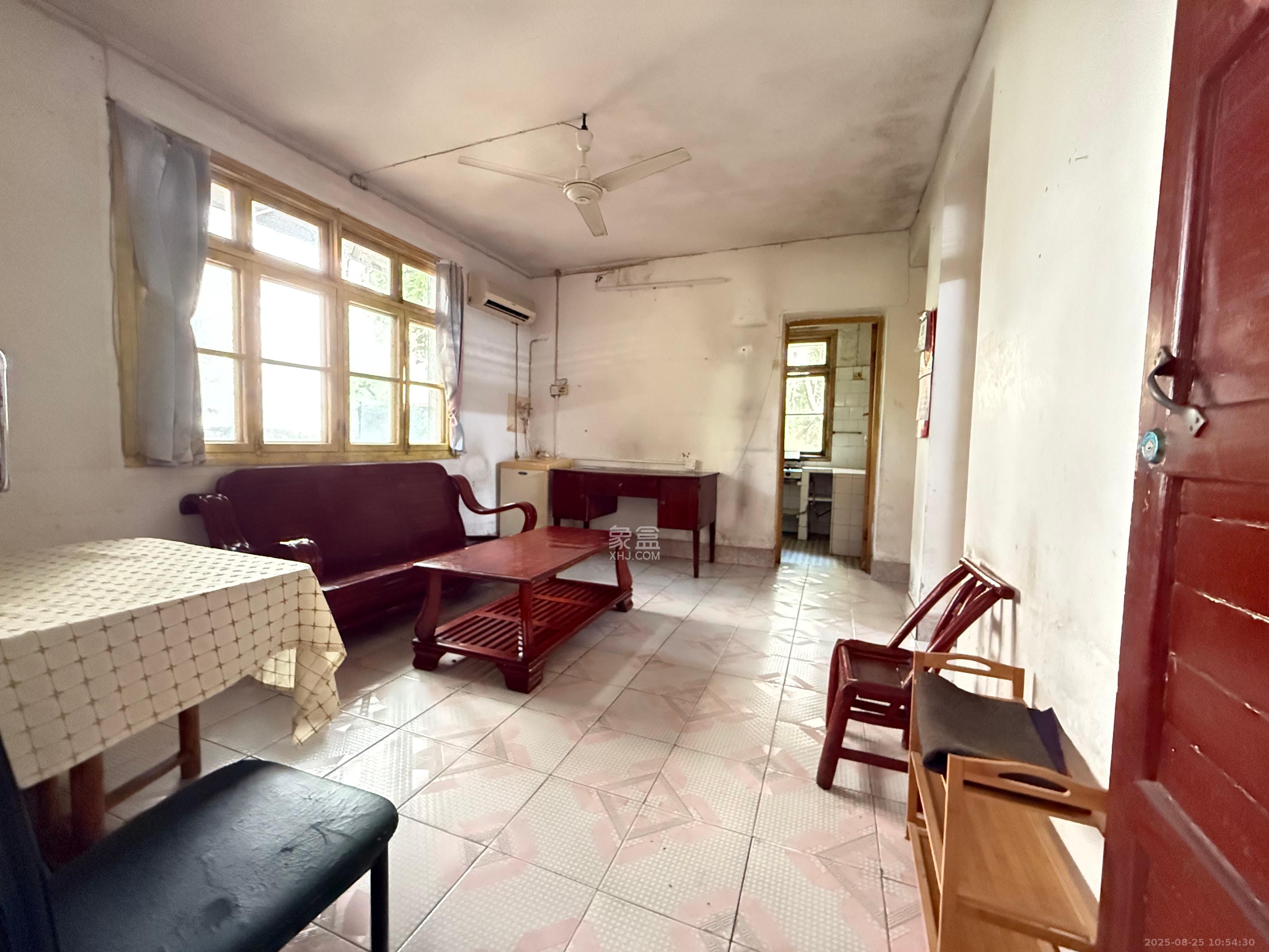 建安小区 2室1厅1卫 1100.0元/月 建安小区 2室1厅1卫 1100.0元/月室内图