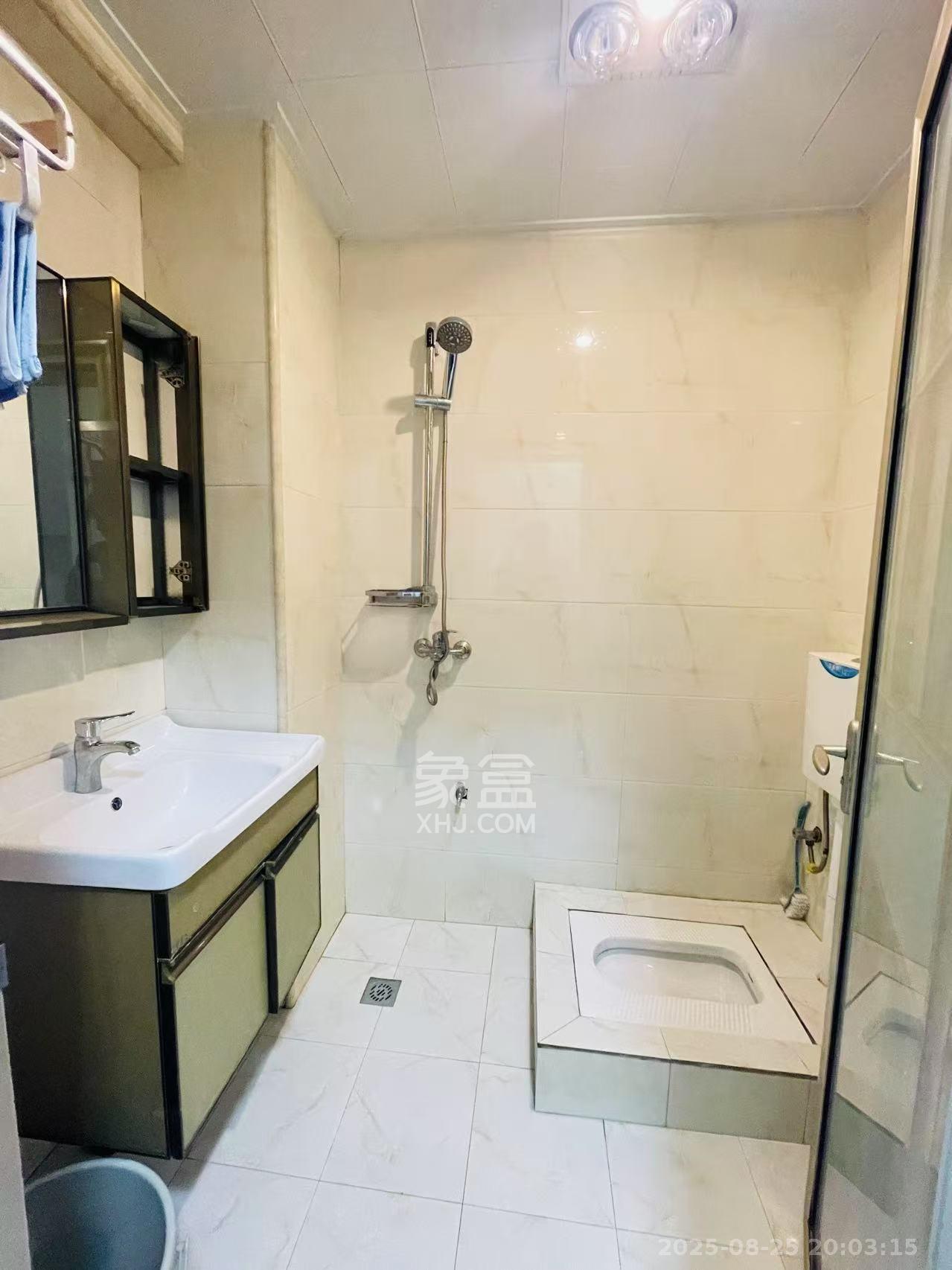 五矿紫湖香醍  1室1厅1卫    950.0元/月 五矿紫湖香醍  1室1厅1卫    950.0元/月室内图