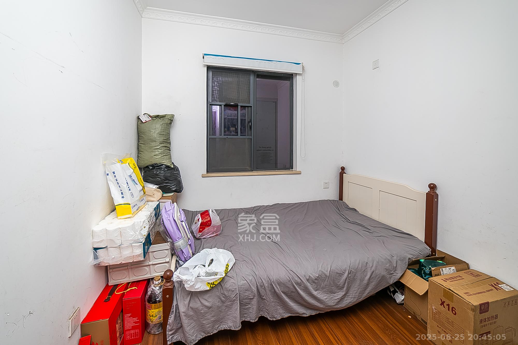 天鸿天府（天鸿中央大院）  3室2厅2卫    128.0万卧室