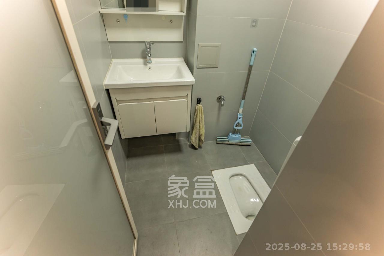 邦盛水岸御园  4室2厅2卫    2600.0元/月 邦盛水岸御园  4室2厅2卫    2600.0元/月室内图