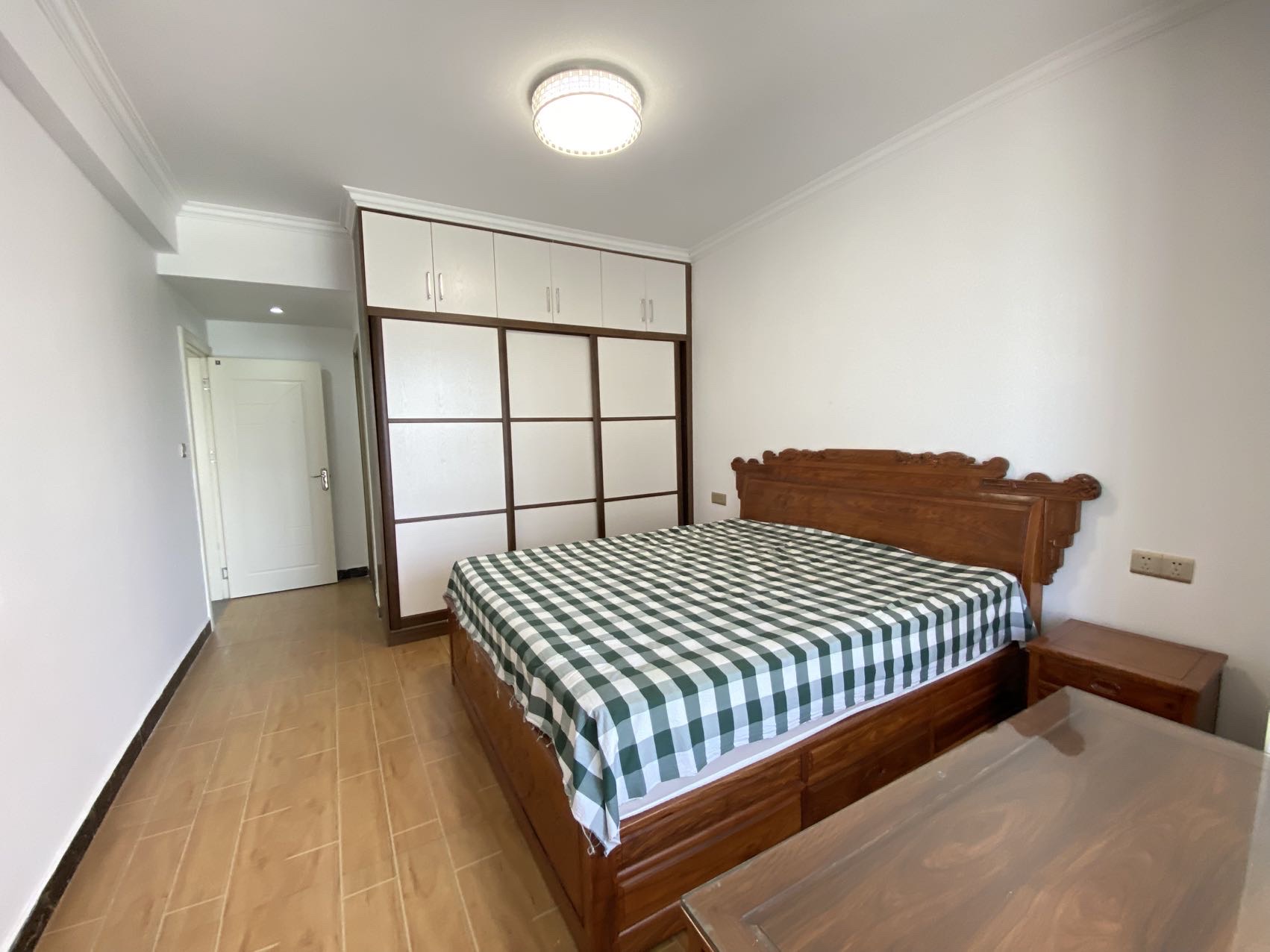 维港御景湾 3室2厅2卫 2200.0元/月 维港御景湾 3室2厅2卫 2200.0元/月室内图