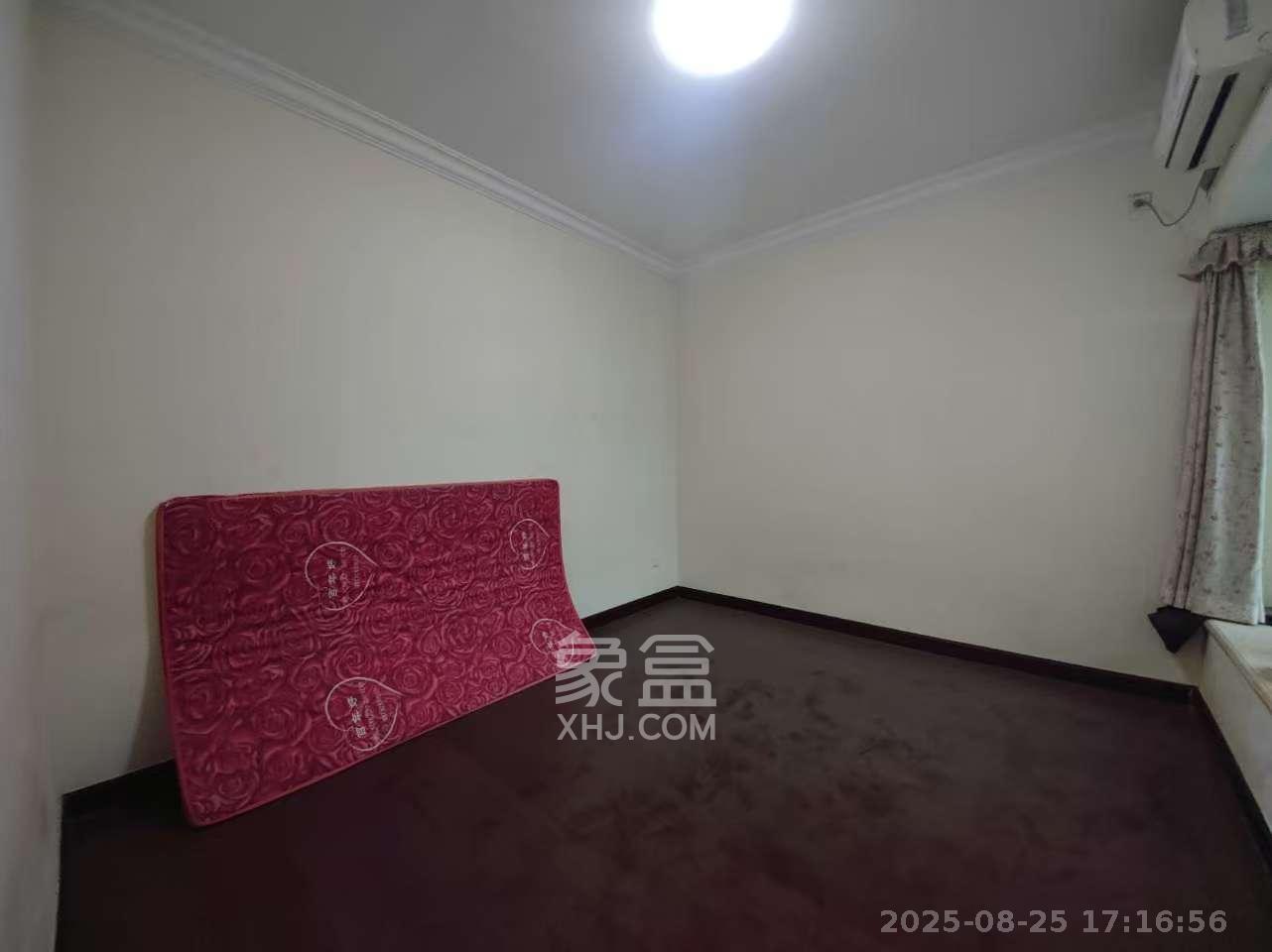 恒大雅苑  3室2厅2卫   2600.00元/月室内图