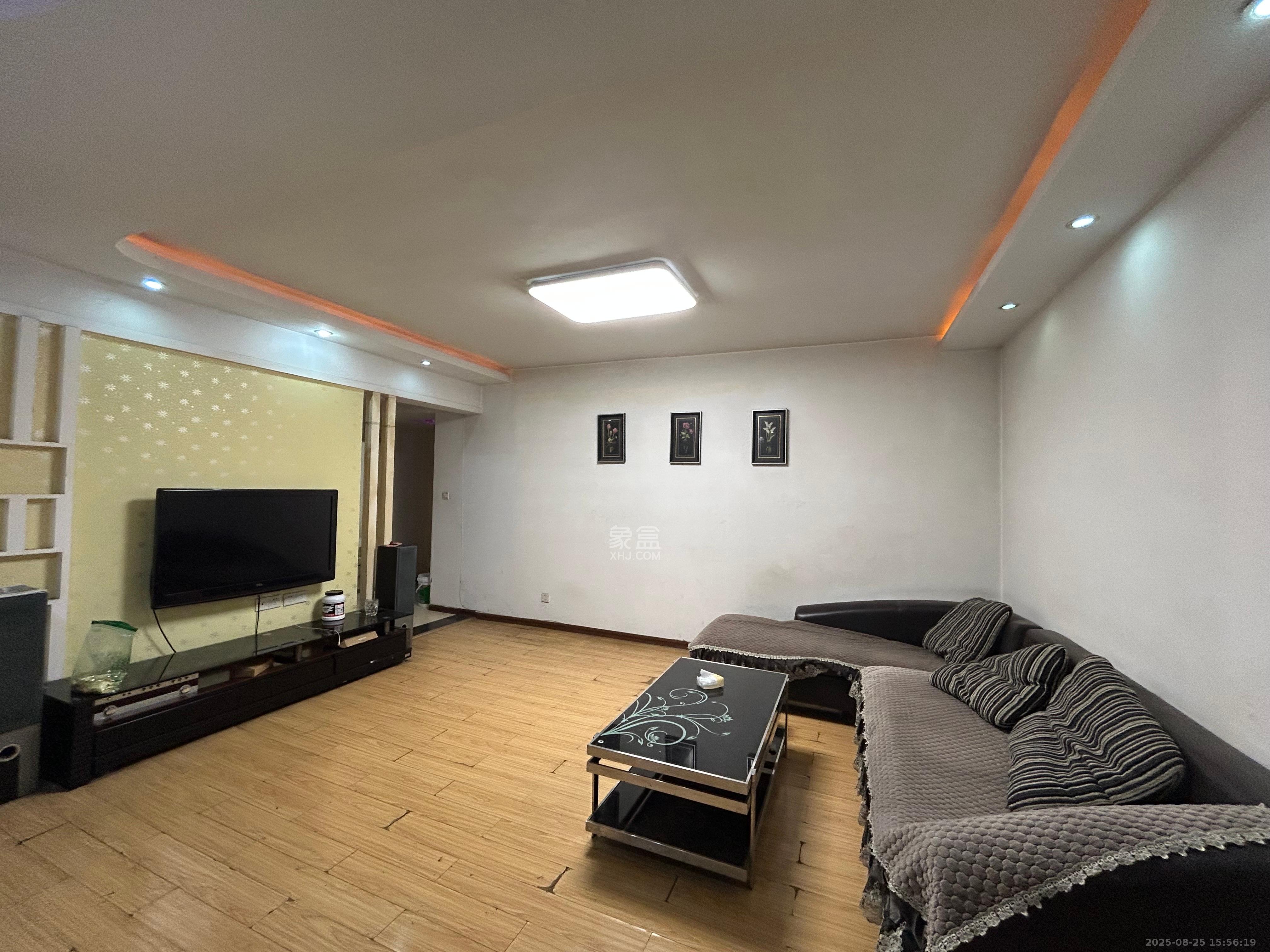 锦璨家园  2室2厅1卫    1350.0元/月 锦璨家园  2室2厅1卫    1350.0元/月室内图