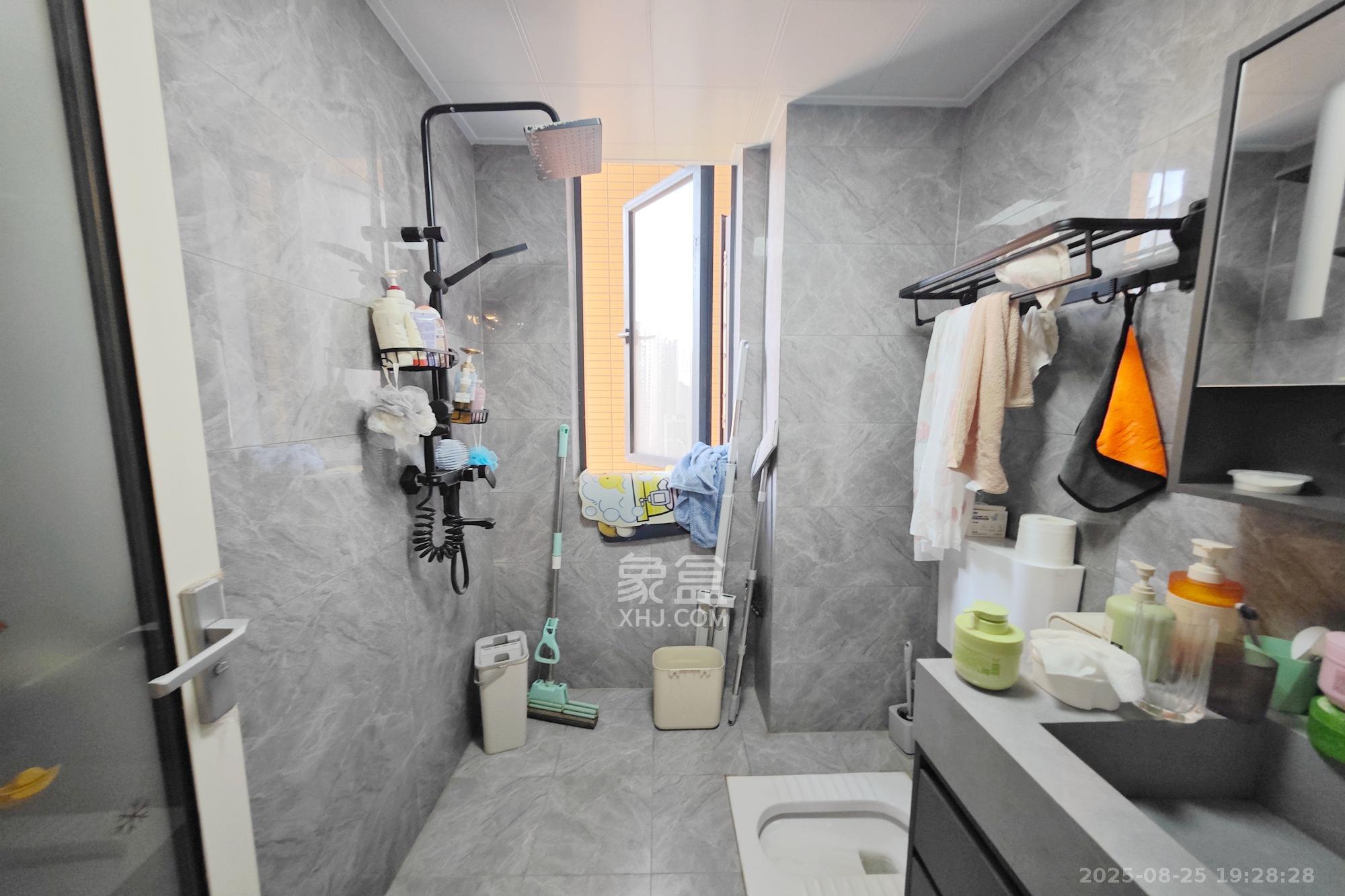 新城新世界四期柏樾 2室2厅1卫 108.00万 新城新世界四期柏樾 2室2厅1卫 108.00万其他