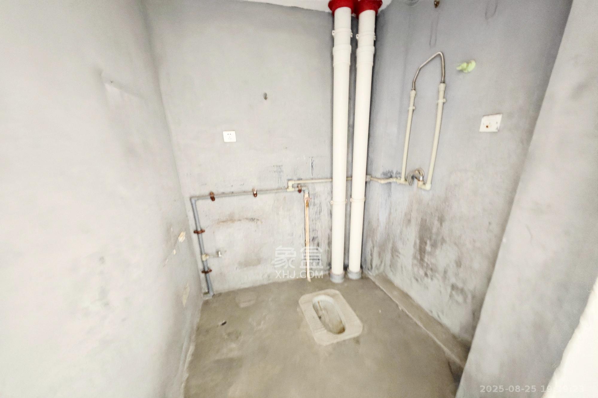 华雅花园 3室2厅2卫 110.0万 华雅花园 3室2厅2卫 110.0万其他