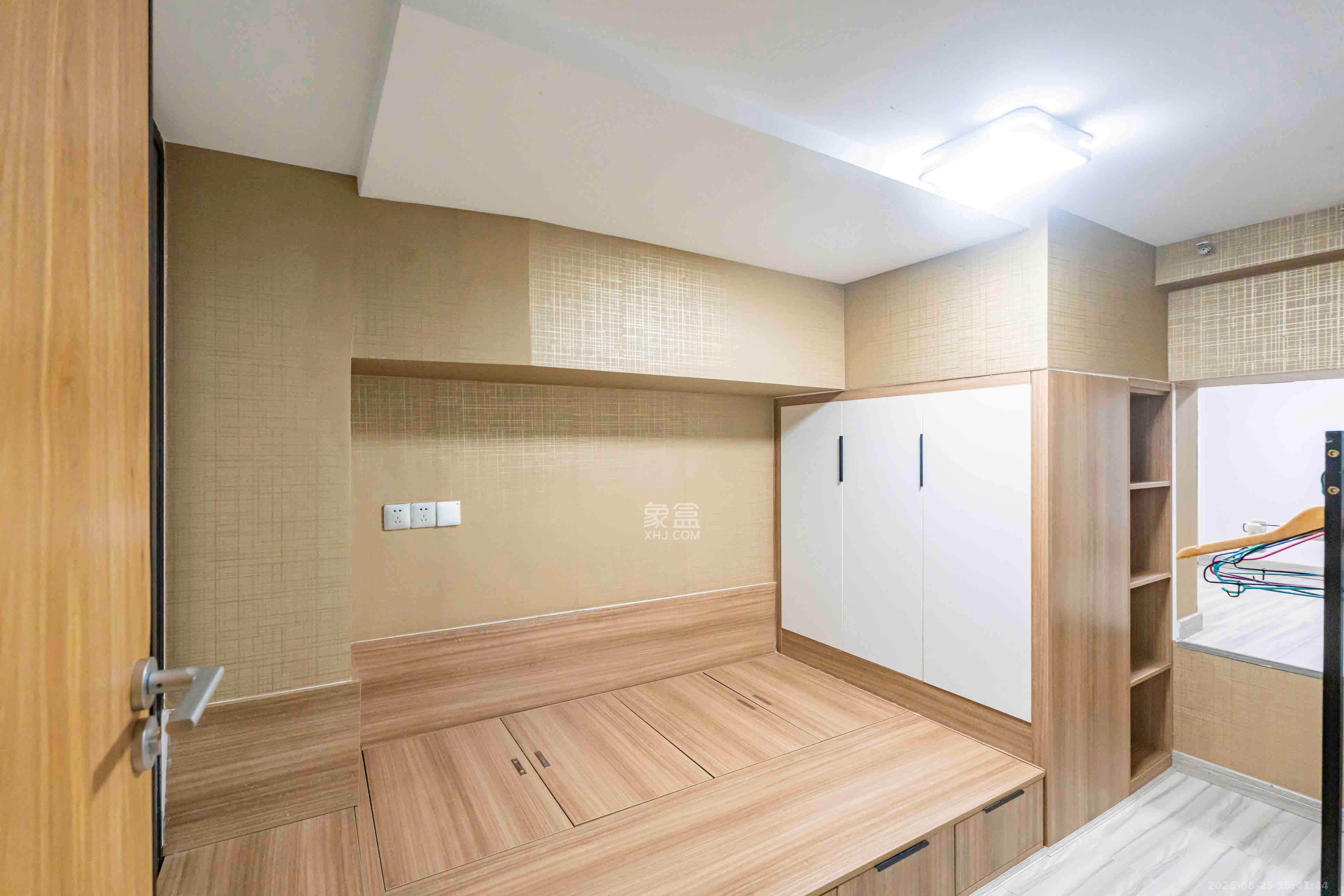弘坤云寓  2室1厅1卫   2200.00元/月室内图