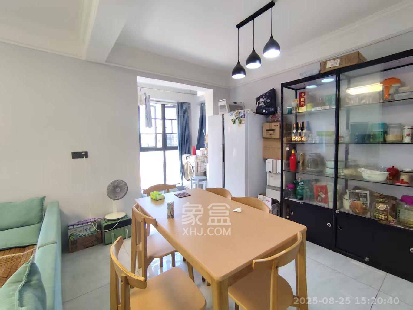 丰园城（鄱阳小区二期）  3室2厅1卫    2300.0元/月室内图