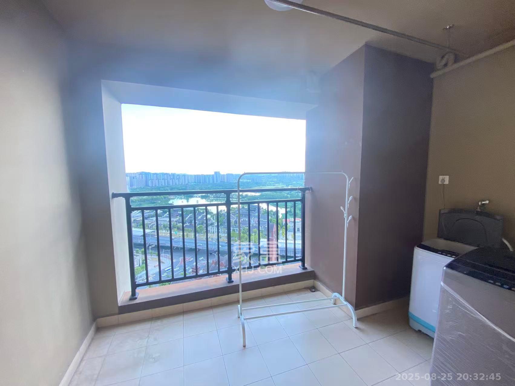 万科白鹭郡  3室2厅1卫    2600.0元/月 万科白鹭郡  3室2厅1卫    2600.0元/月室内图