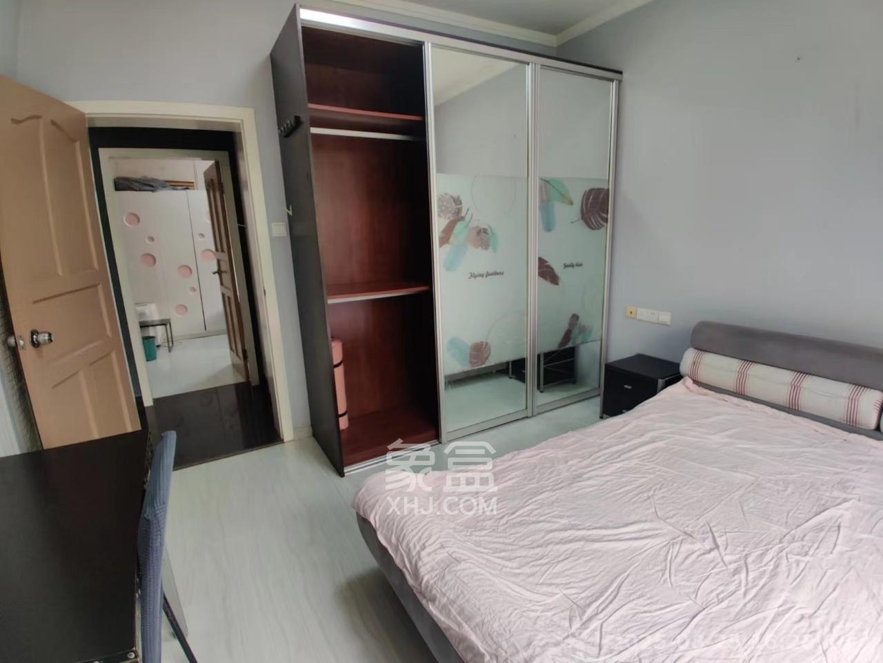 圣爵菲斯 2室2厅1卫 2000.0元/月 圣爵菲斯 2室2厅1卫 2000.0元/月室内图