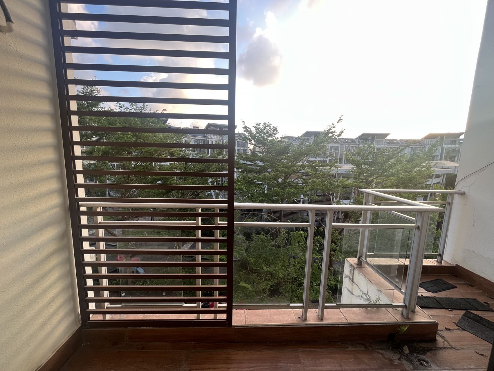 泰达比华利山庄 4室3厅4卫 6000.0元/月 泰达比华利山庄 4室3厅4卫 6000.0元/月室内图