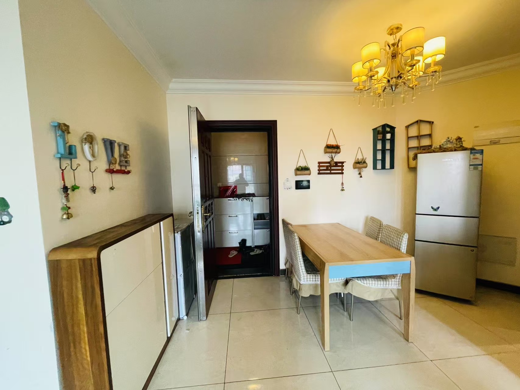 恒大绿洲 2室2厅1卫 1600.00元/月 恒大绿洲 2室2厅1卫 1600.00元/月室内图