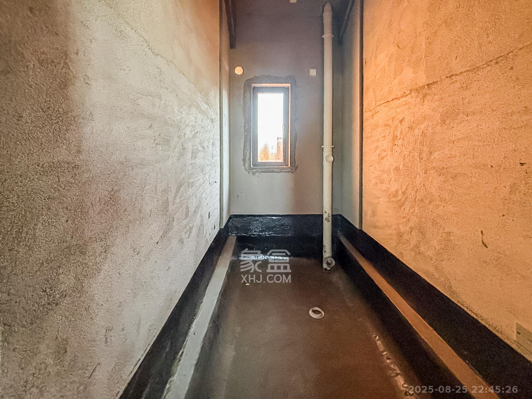 沃家苑 6室2厅4卫 135.0万 沃家苑 6室2厅4卫 135.0万卫生间