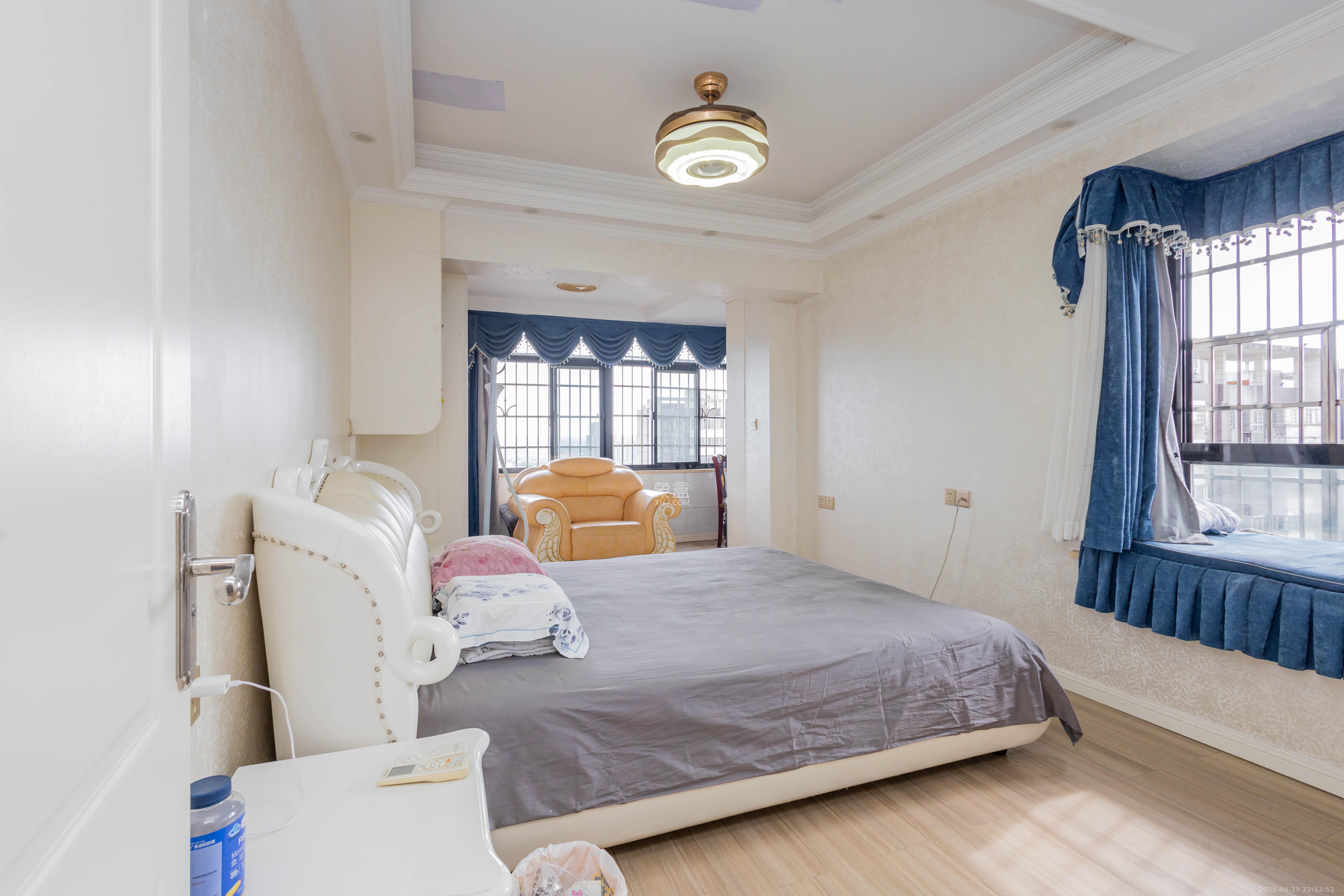 未来蜂巢 3室2厅1卫 69.0万 未来蜂巢 3室2厅1卫 69.0万卧室